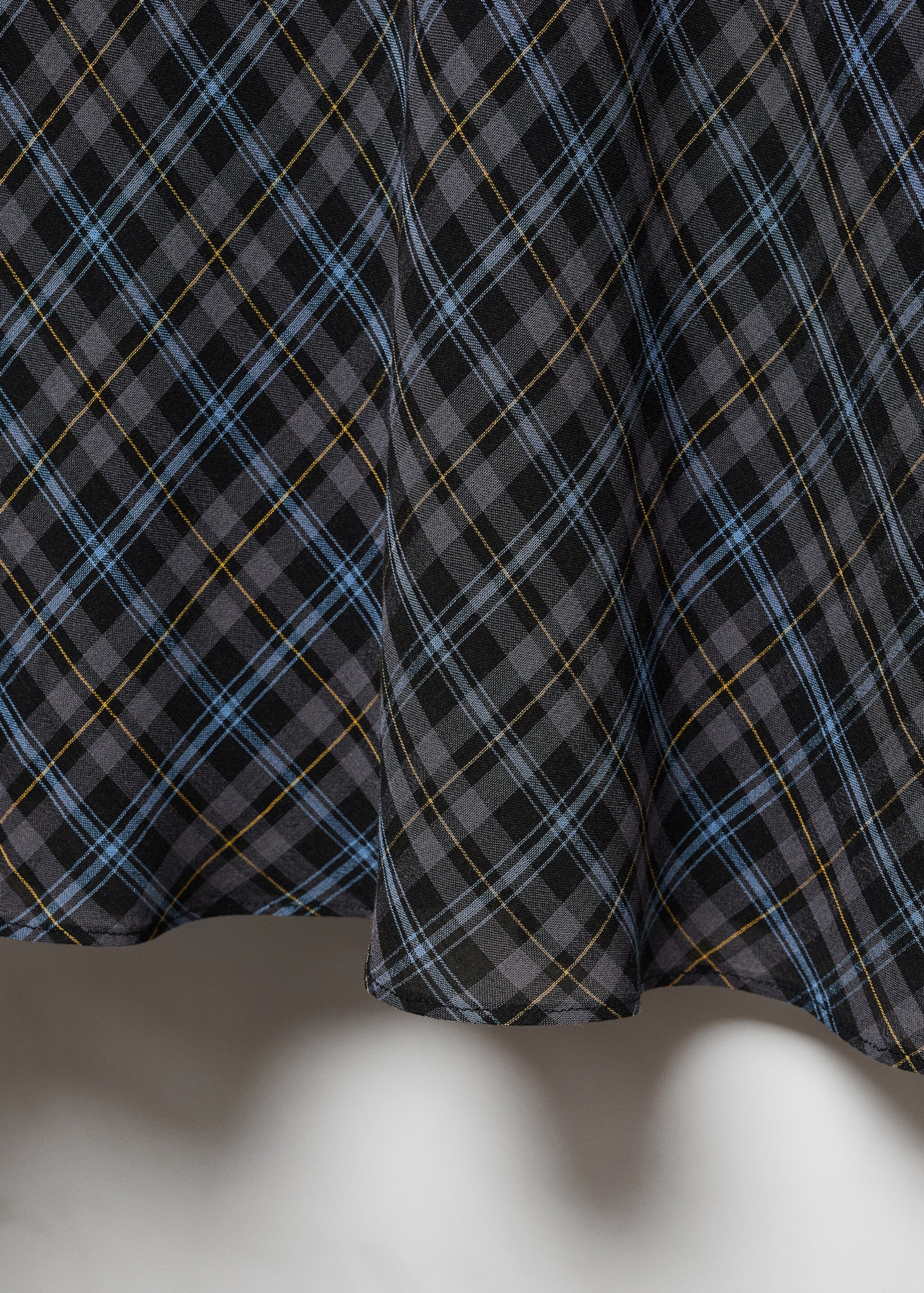 Checked long skirt - Details of the article 8