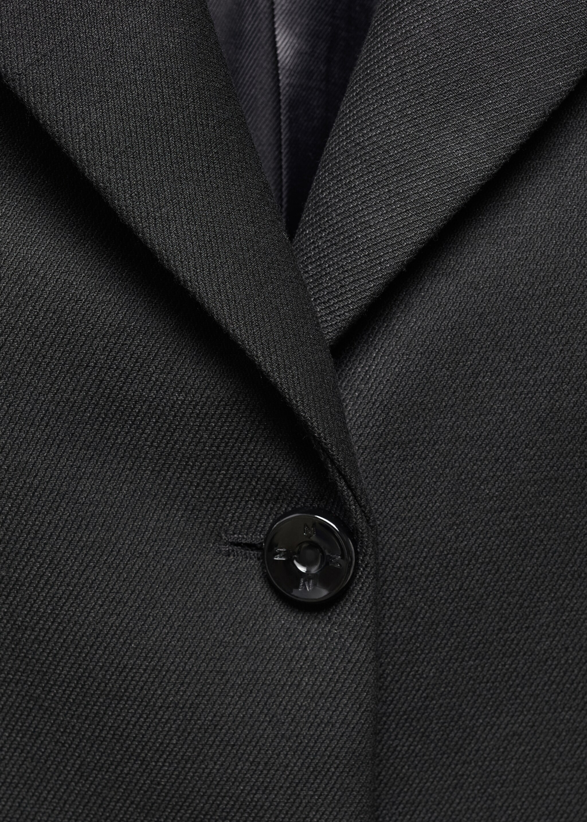 Lapels structured coat - Details of the article 8, Black. Ref: 67074067-00.