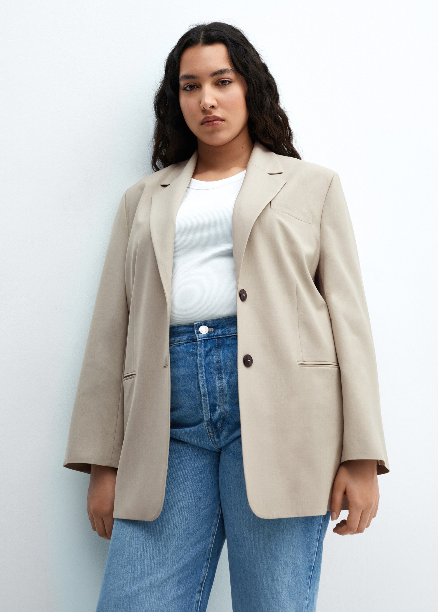 Suit jacket with buttons - Details of the article 5