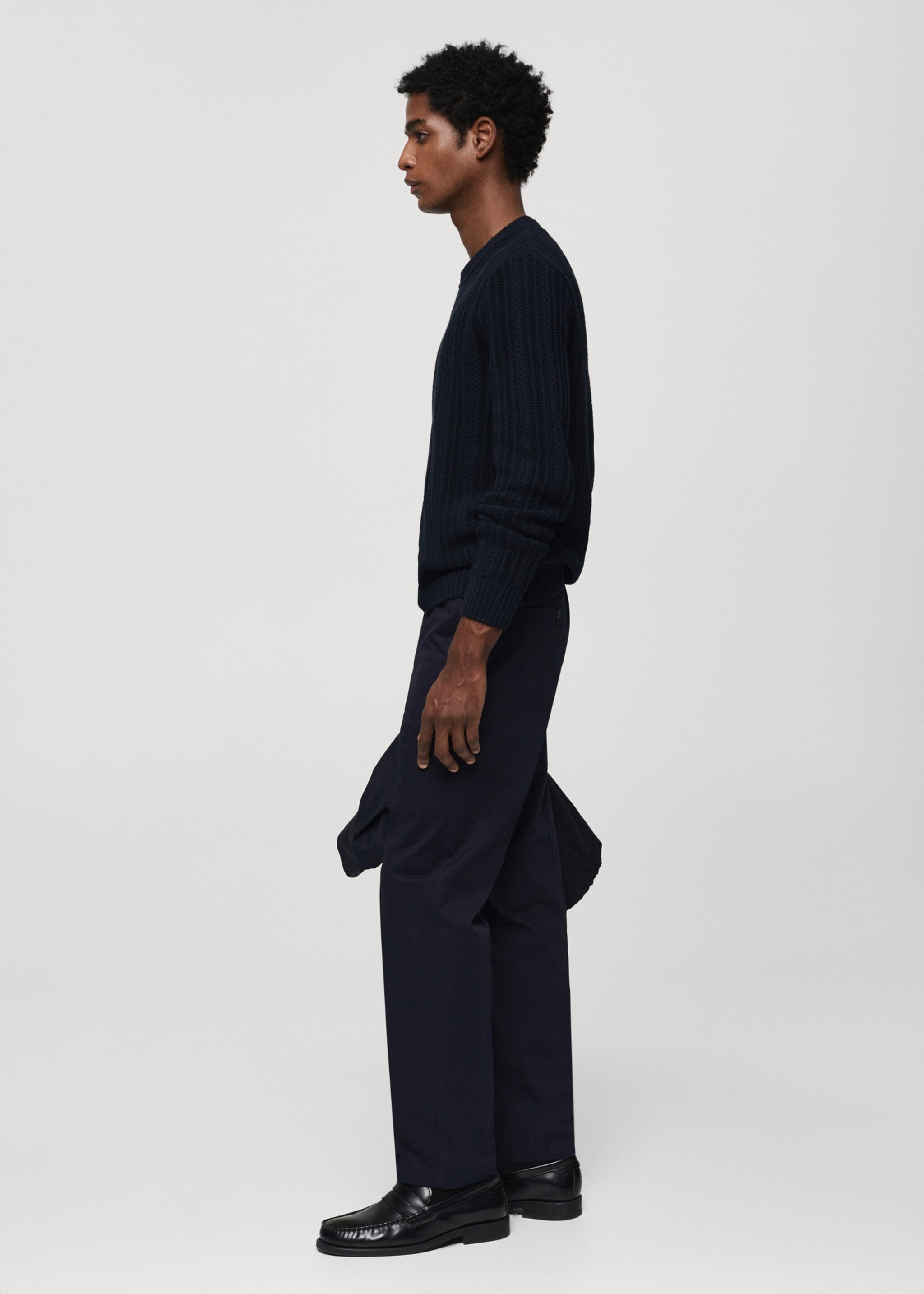 Contrasting knit sweater - Details of the article 2