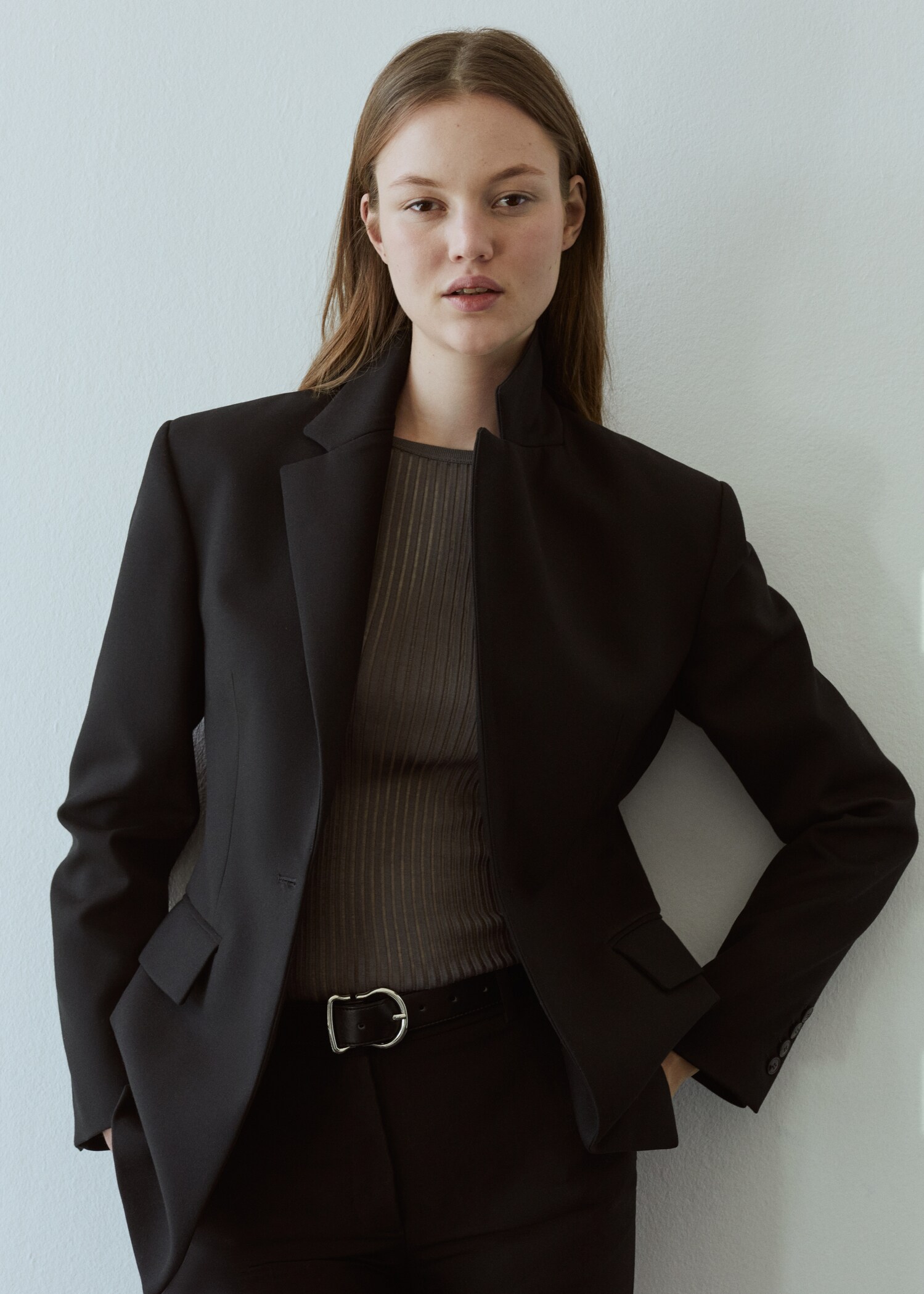 Leather-effect belt - Details of the article 9