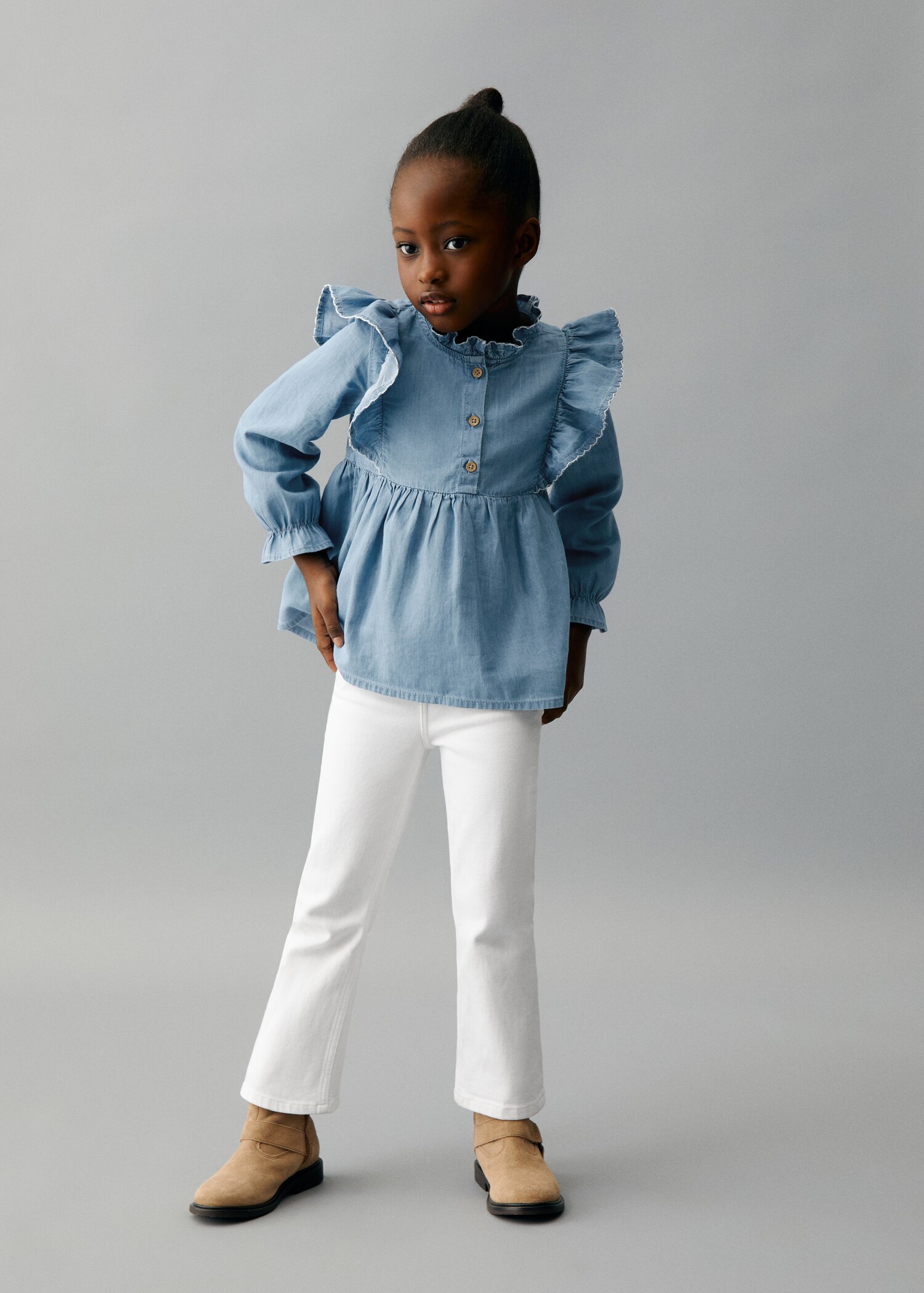 Ruffled denim shirt - Details of the article 2