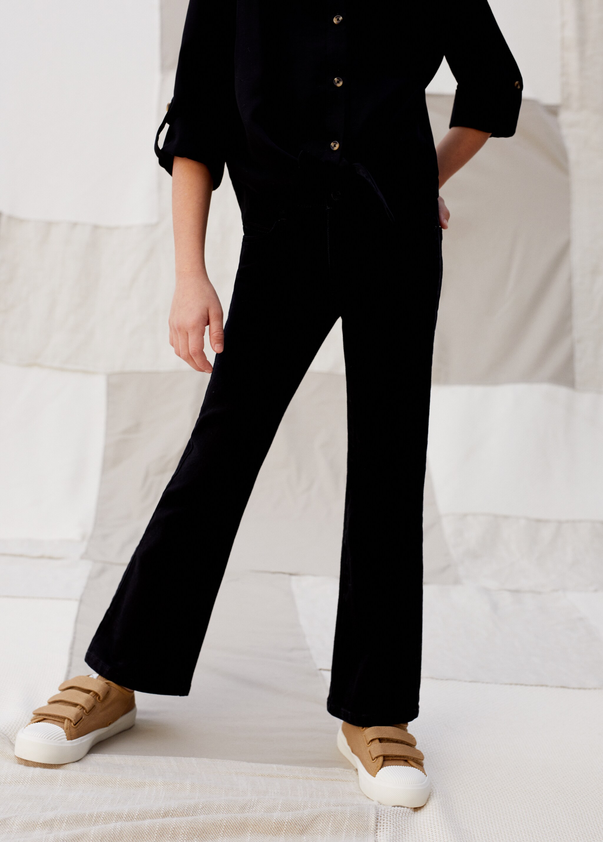 Flared jeans - Details of the article 1