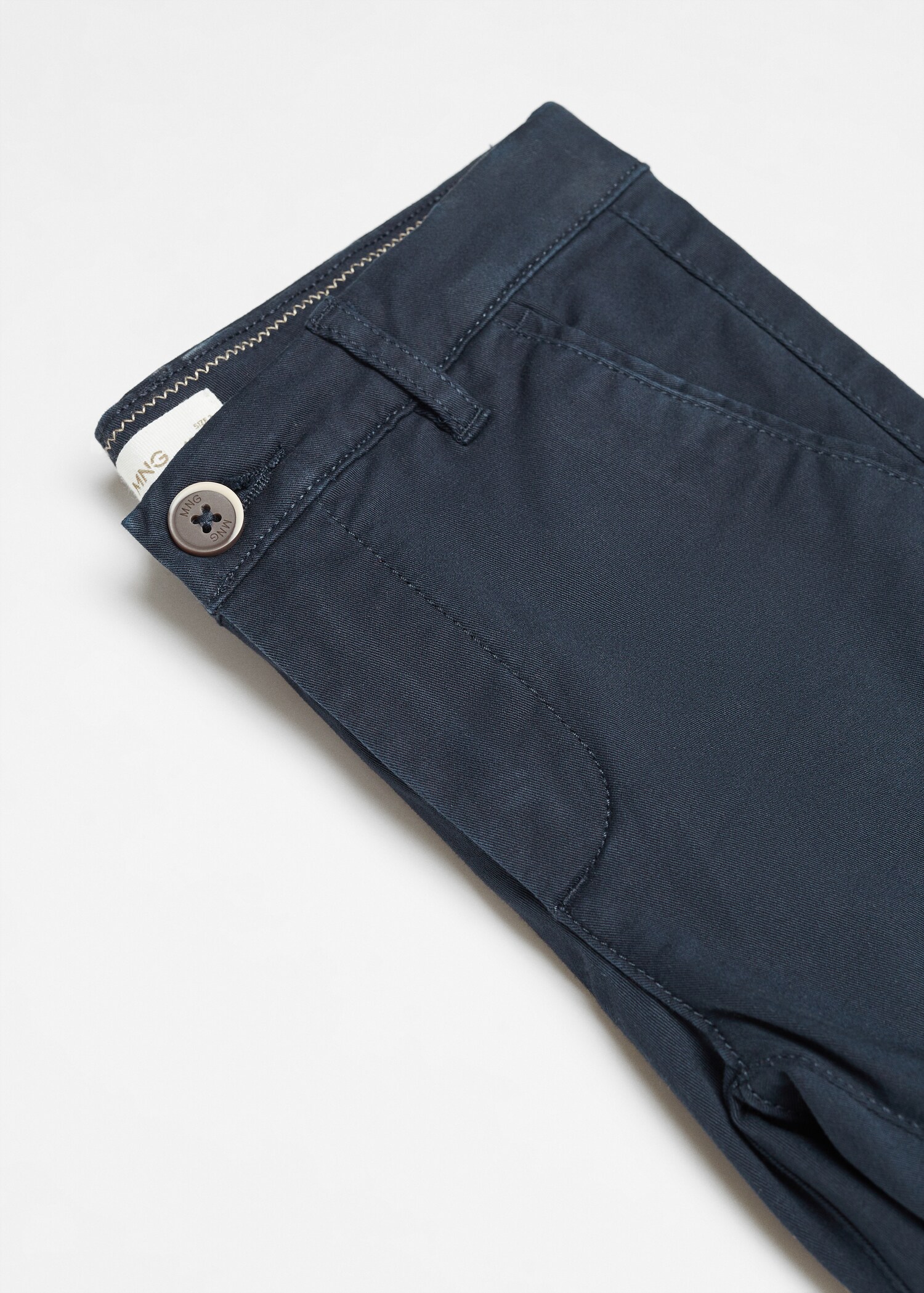 Slim-fit chino cotton bermuda shorts - Details of the article 8