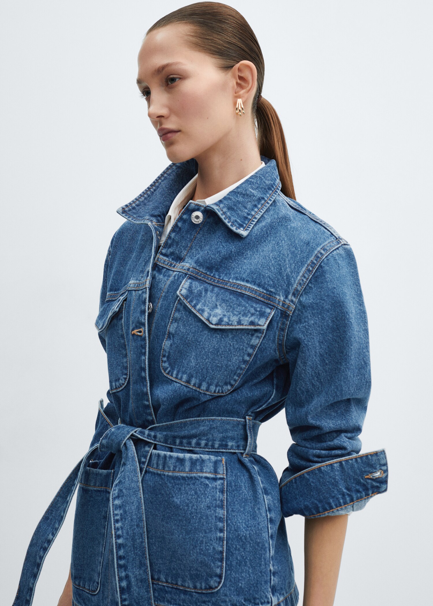 Denim jacket with belt - Details of the article 6