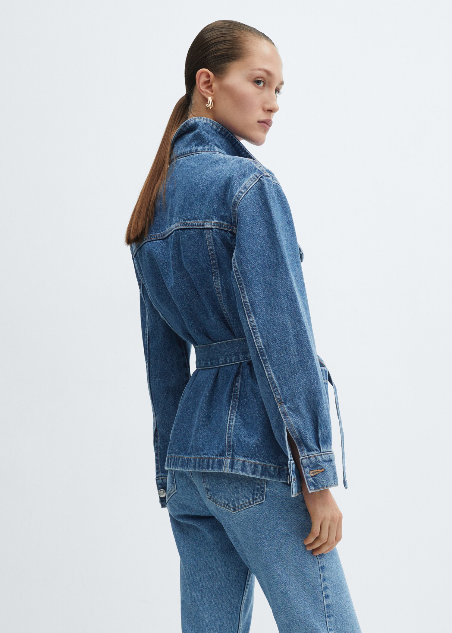 Denim jacket with belt - Reverse of the article