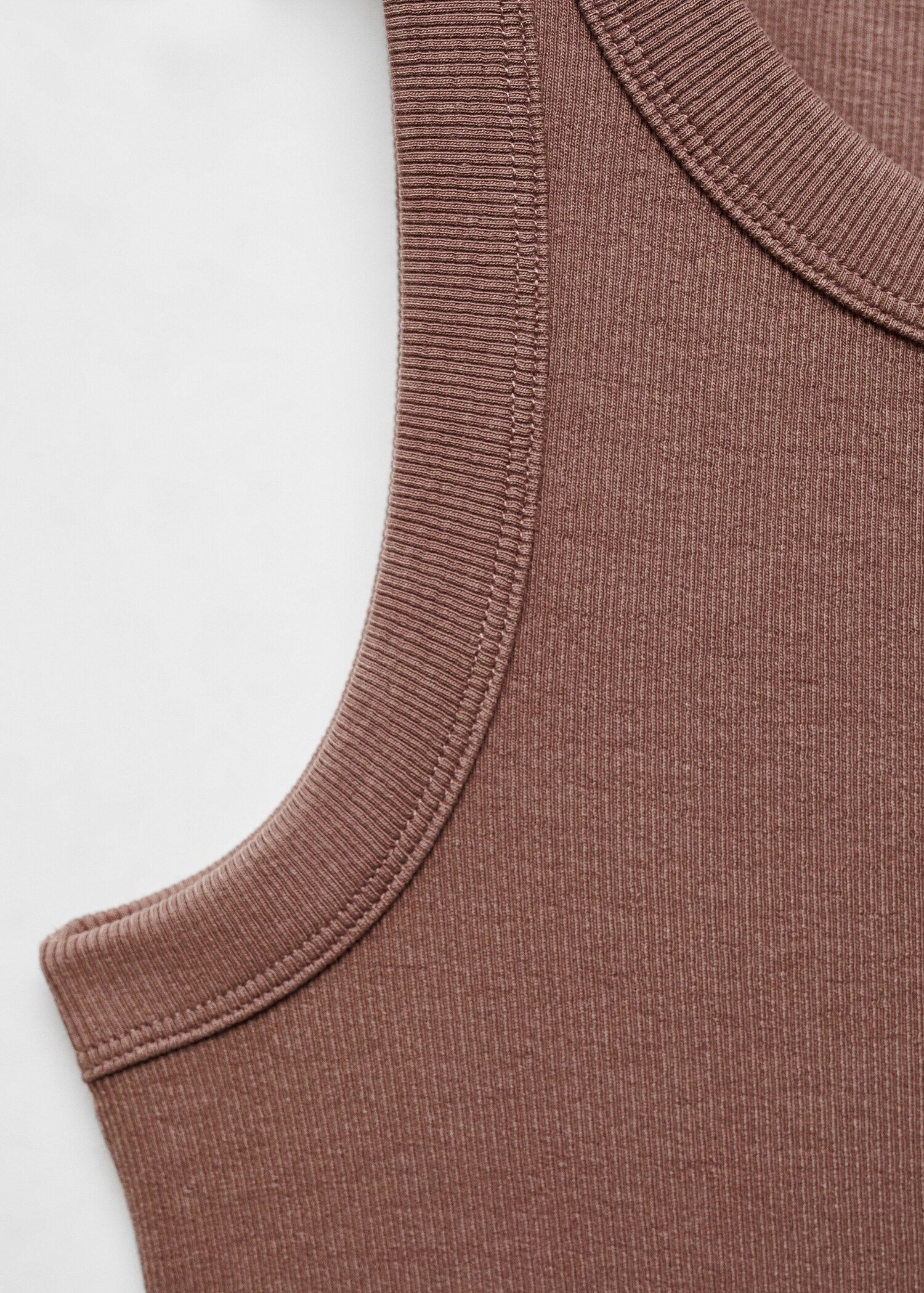 Eng anliegendes Midi-Kleid - Detail des Artikels 8