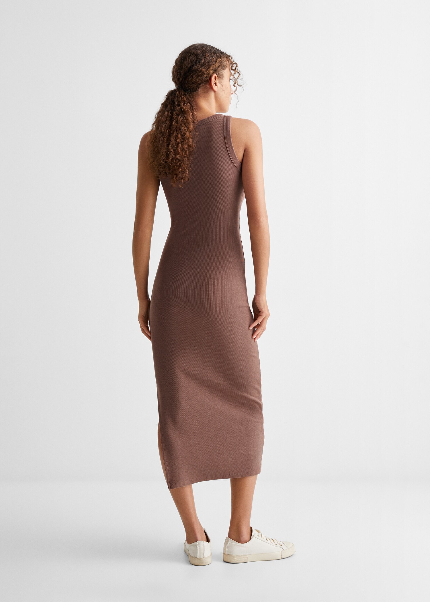 Eng anliegendes Midi-Kleid - Rückseite des Artikels
