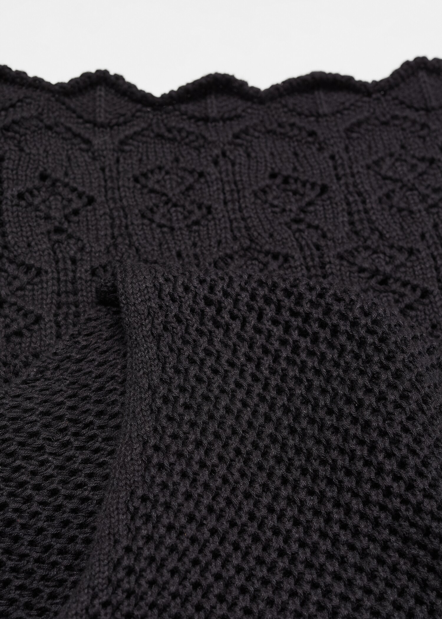 V-neck openwork knitted sweater - Details of the article 8