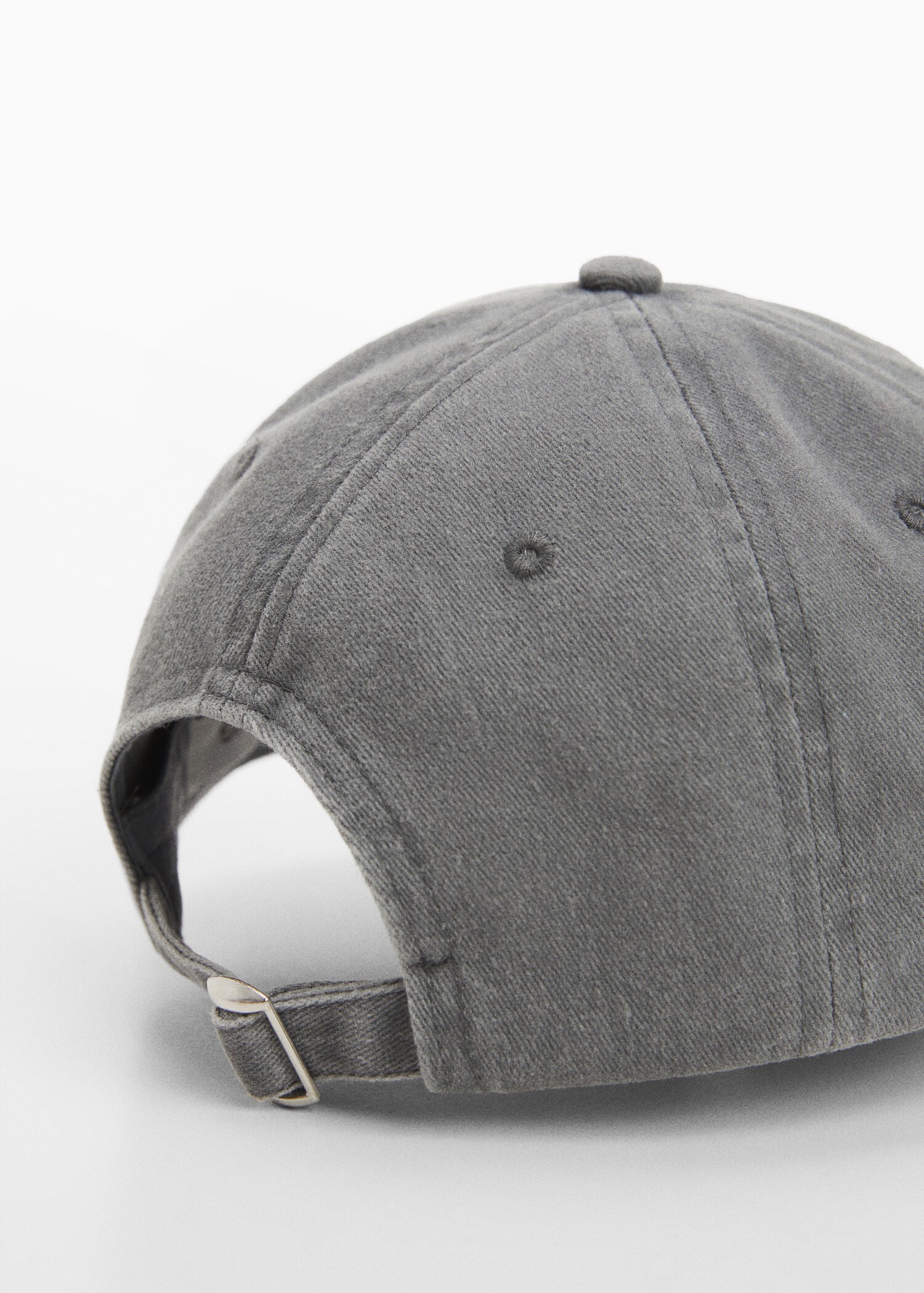 Cap mit Stick-Detail - Detail des Artikels 1