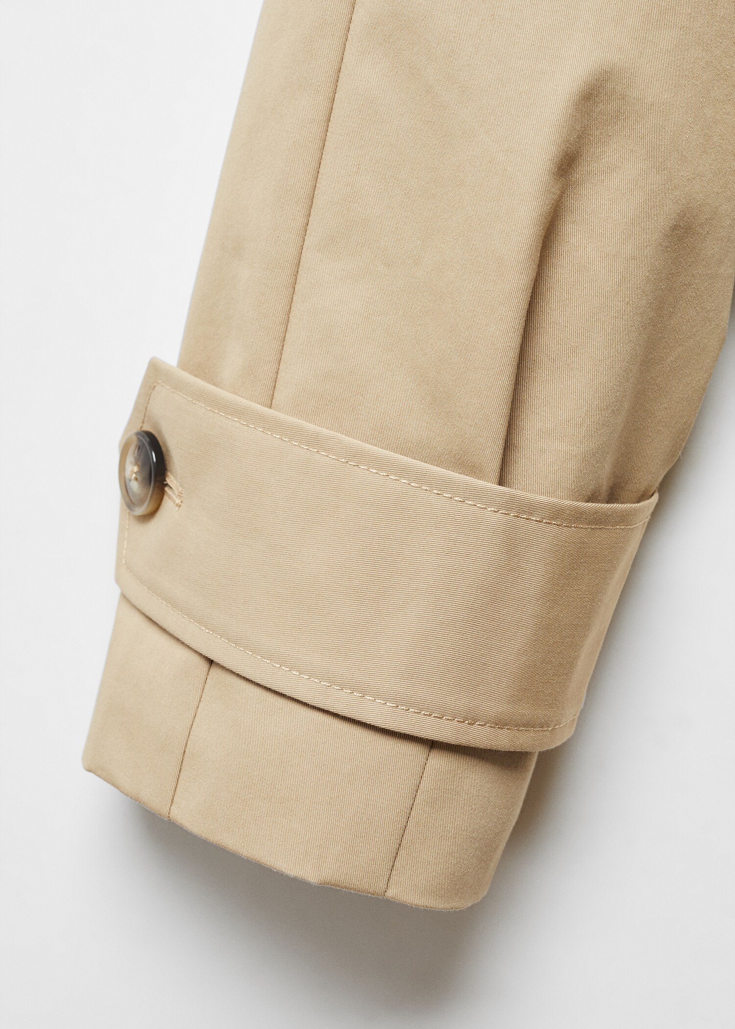 Cropped trench coat with lapels - Details of the article 8
