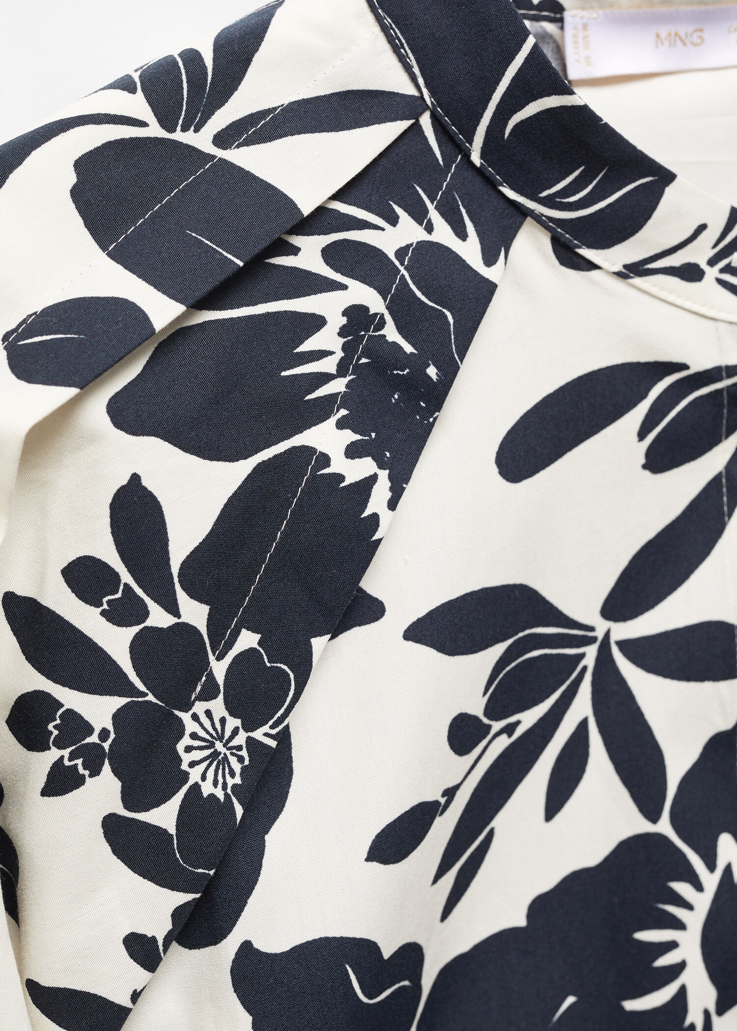 Floral puffed sleeves dress - Details of the article 8