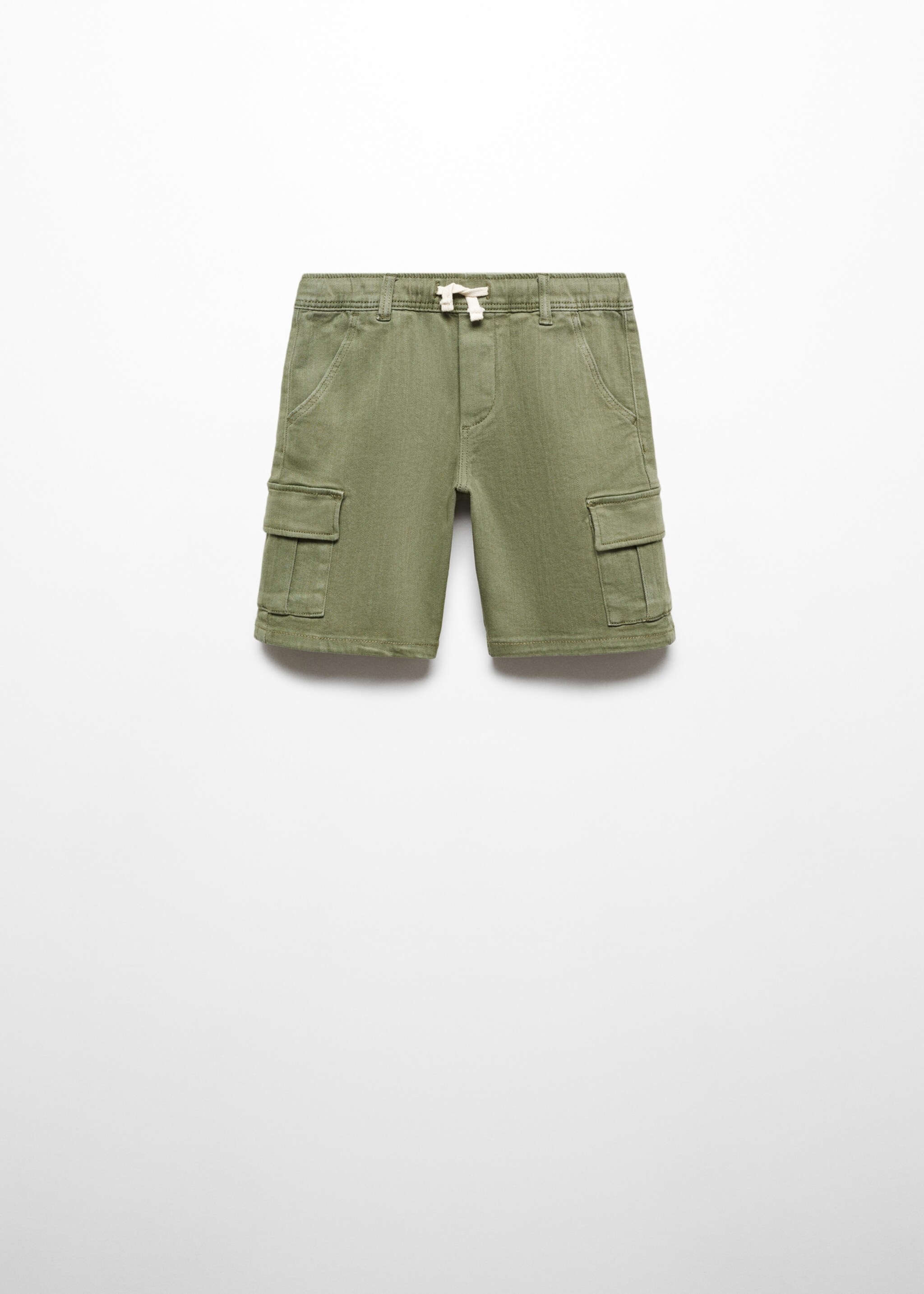 Cargo pockets Bermuda shorts - Article without model