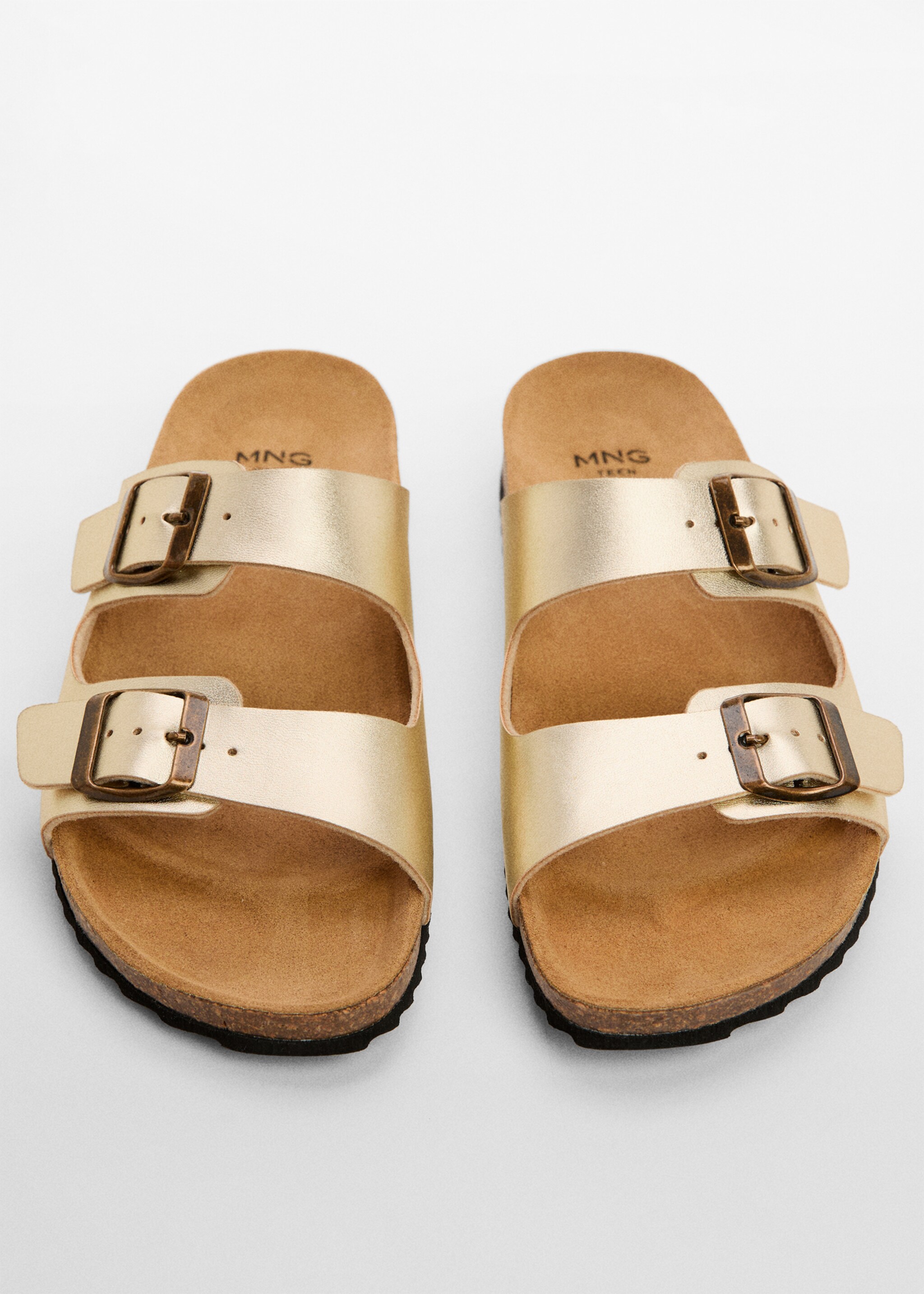 Sandale mit metallisierten Schnallen - Detail des Artikels 2, Gold. Ref: 67076009-00.