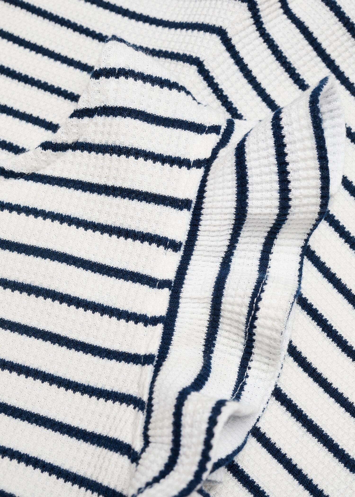 Randig jumpsuit med volang - Detaljer om artikeln 8