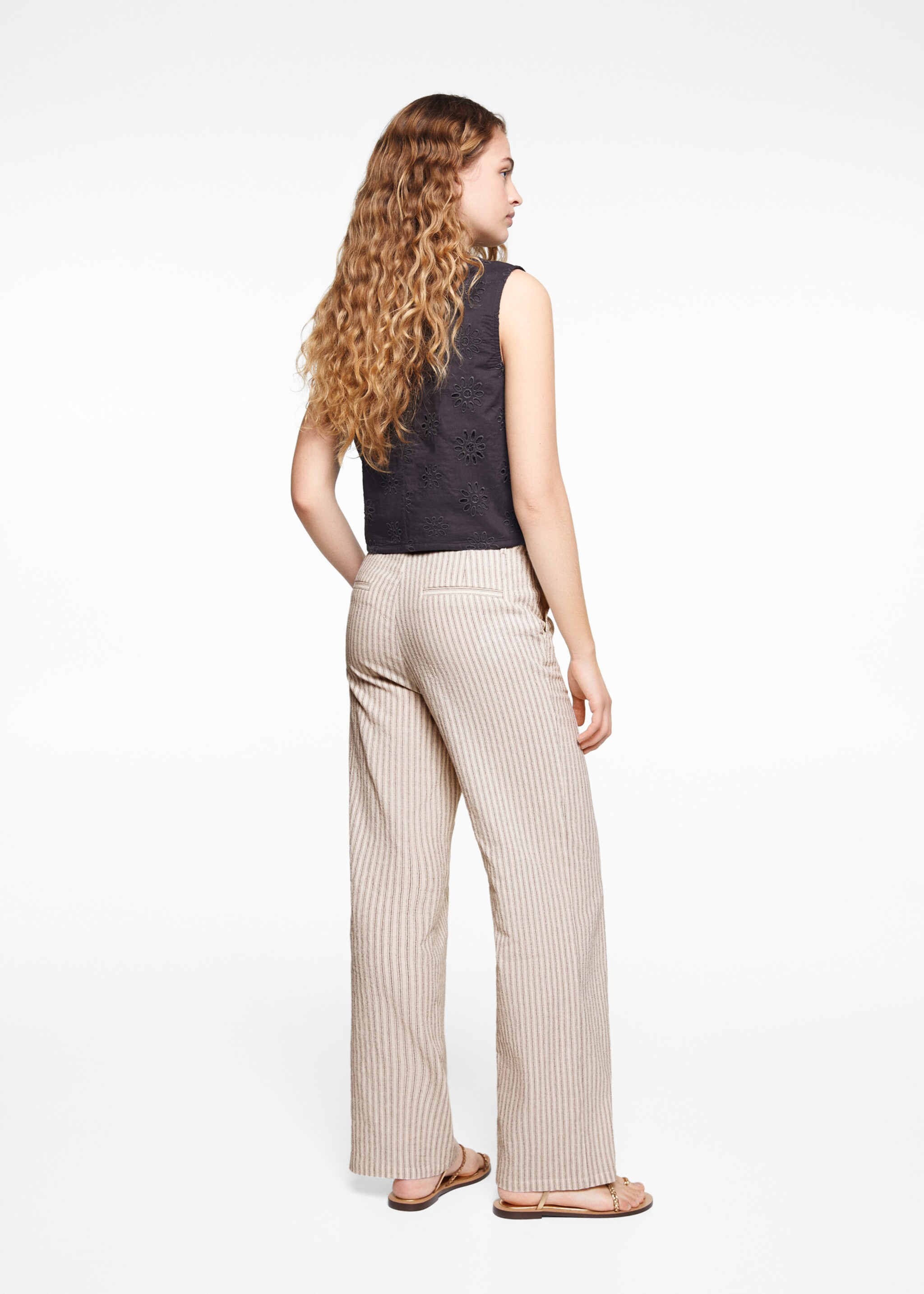 Gestreepte straight-fit broek - Achterkant van het artikel