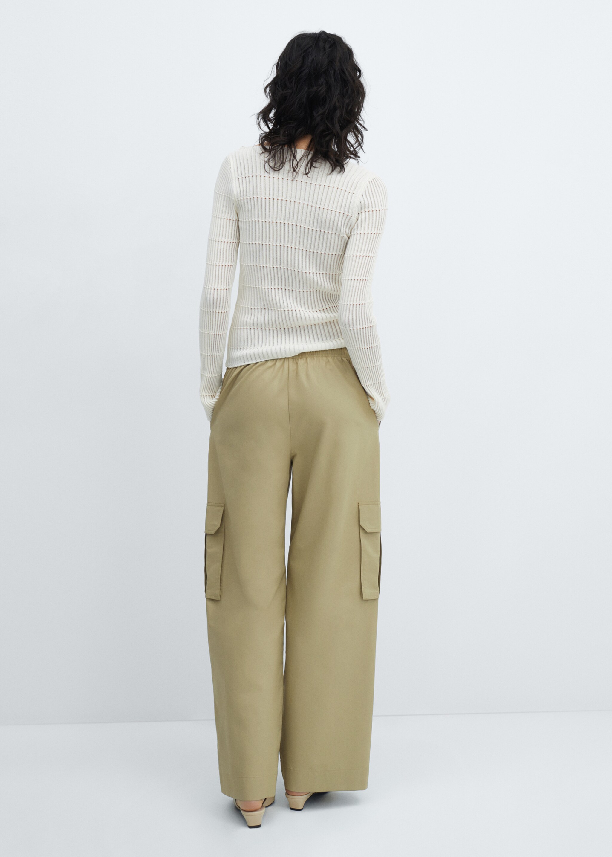 Elastic waist cargo pants - Reverse of the article
