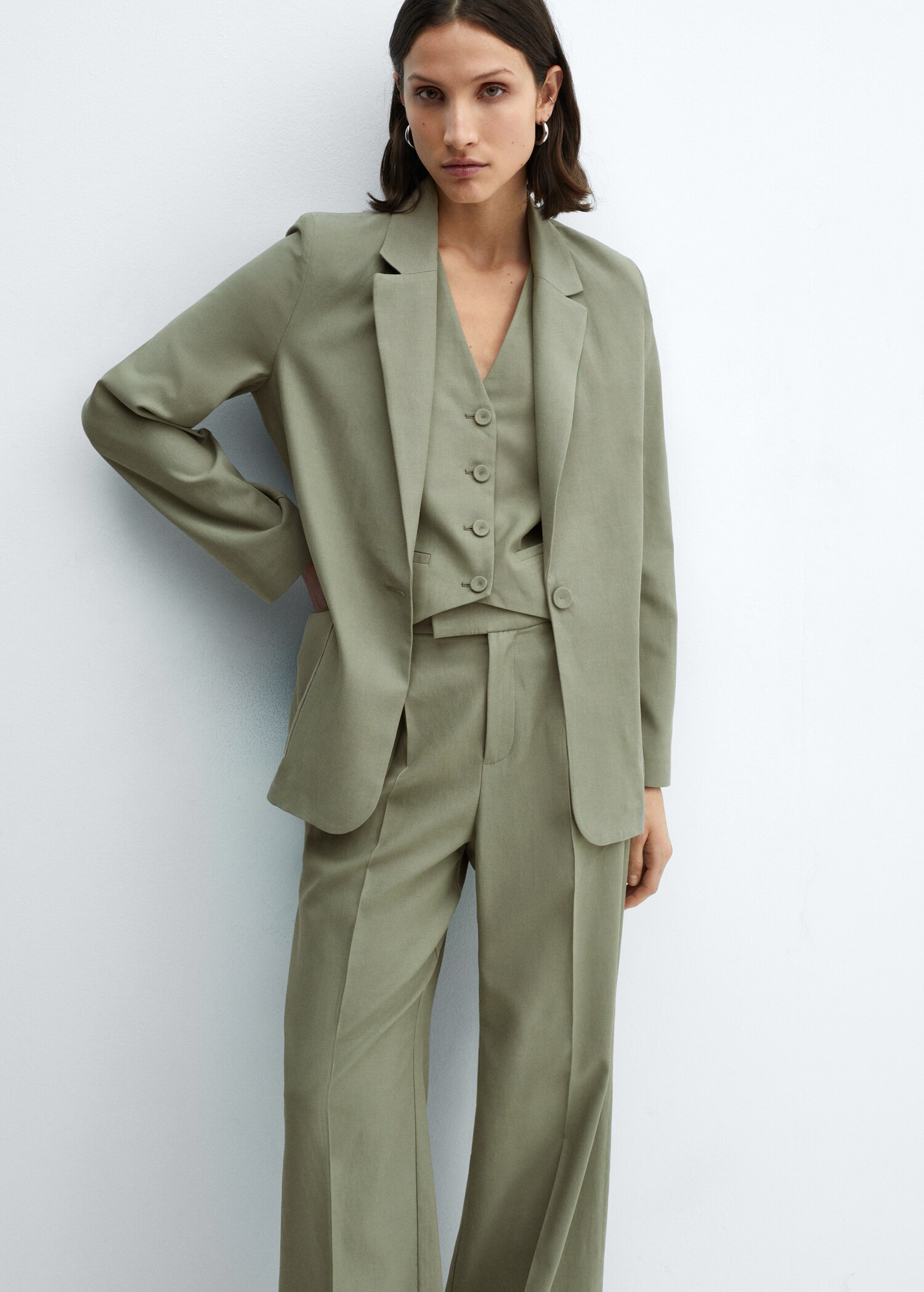 Pleated suit trousers - Details of the article 1