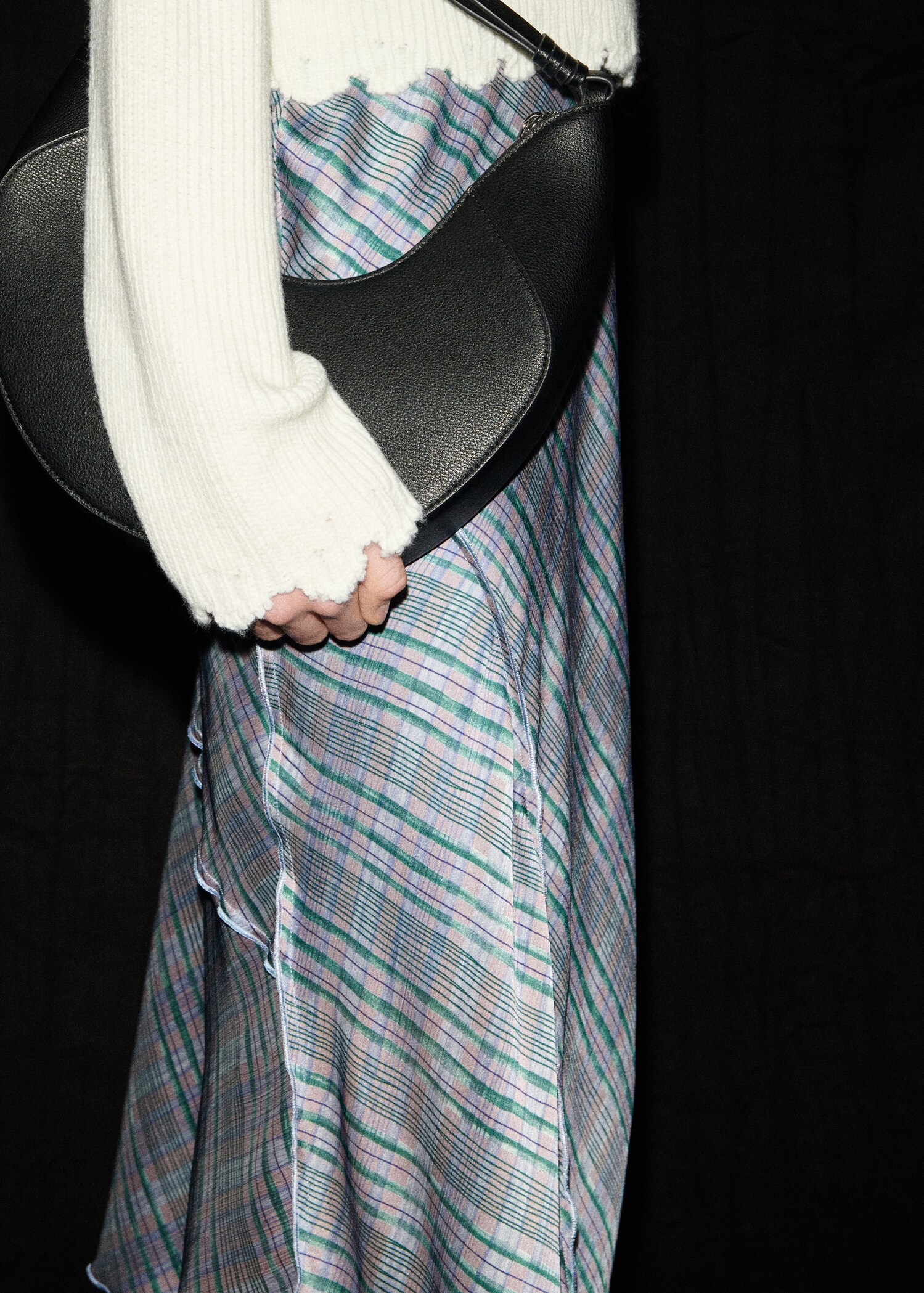 Satin check midi-skirt - Details of the article 7