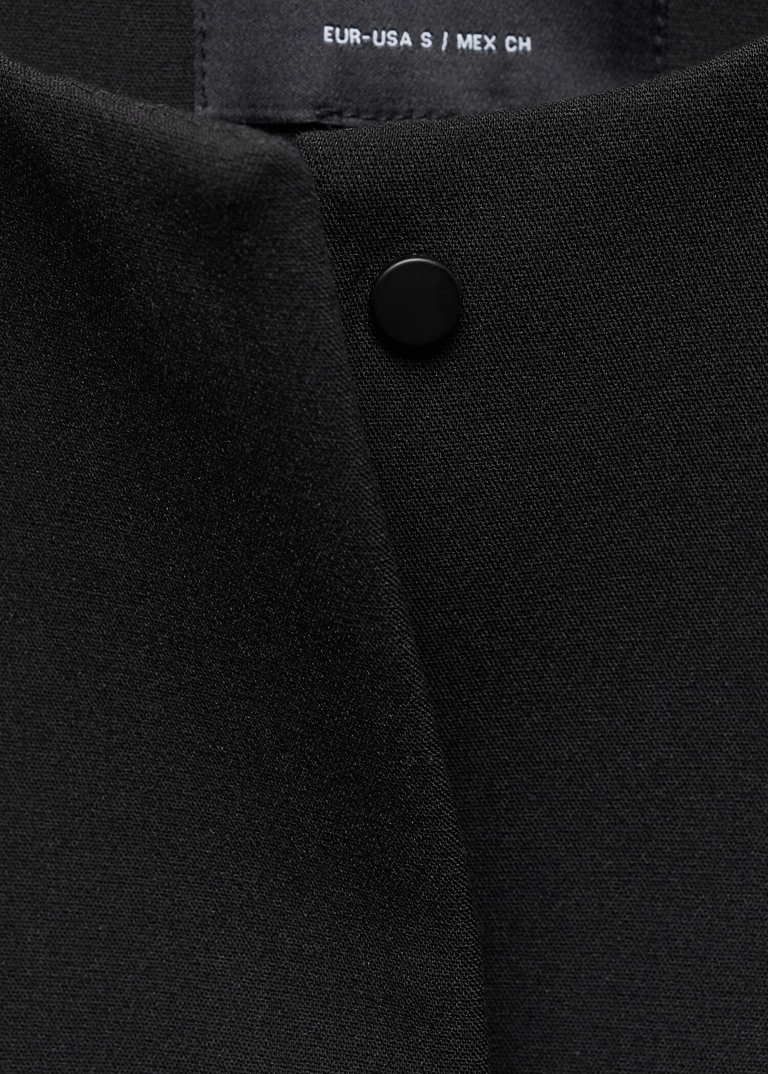 Jacket with lapel detail - Details of the article 8