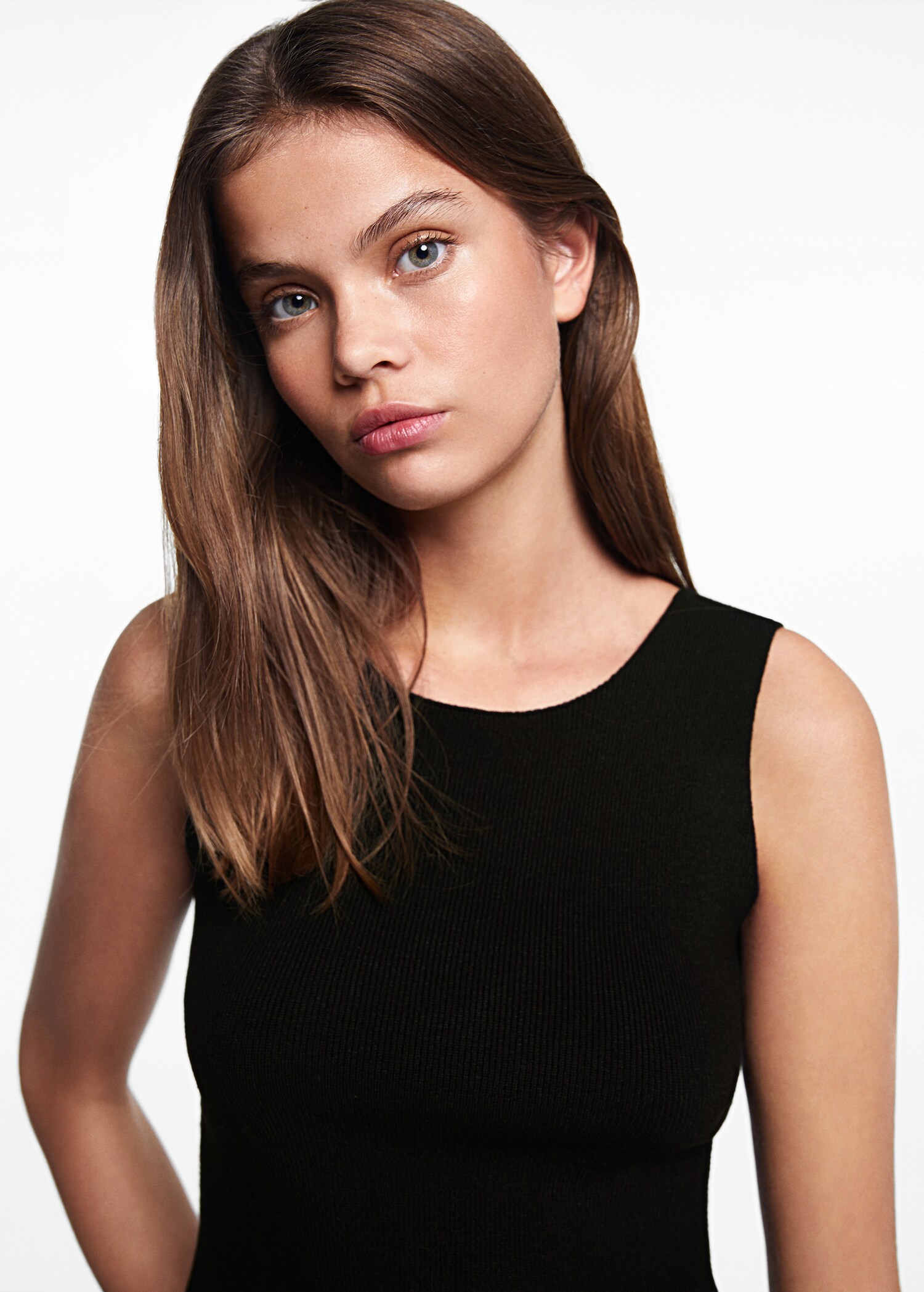 Knitted top with knot detail - Details of the article 1