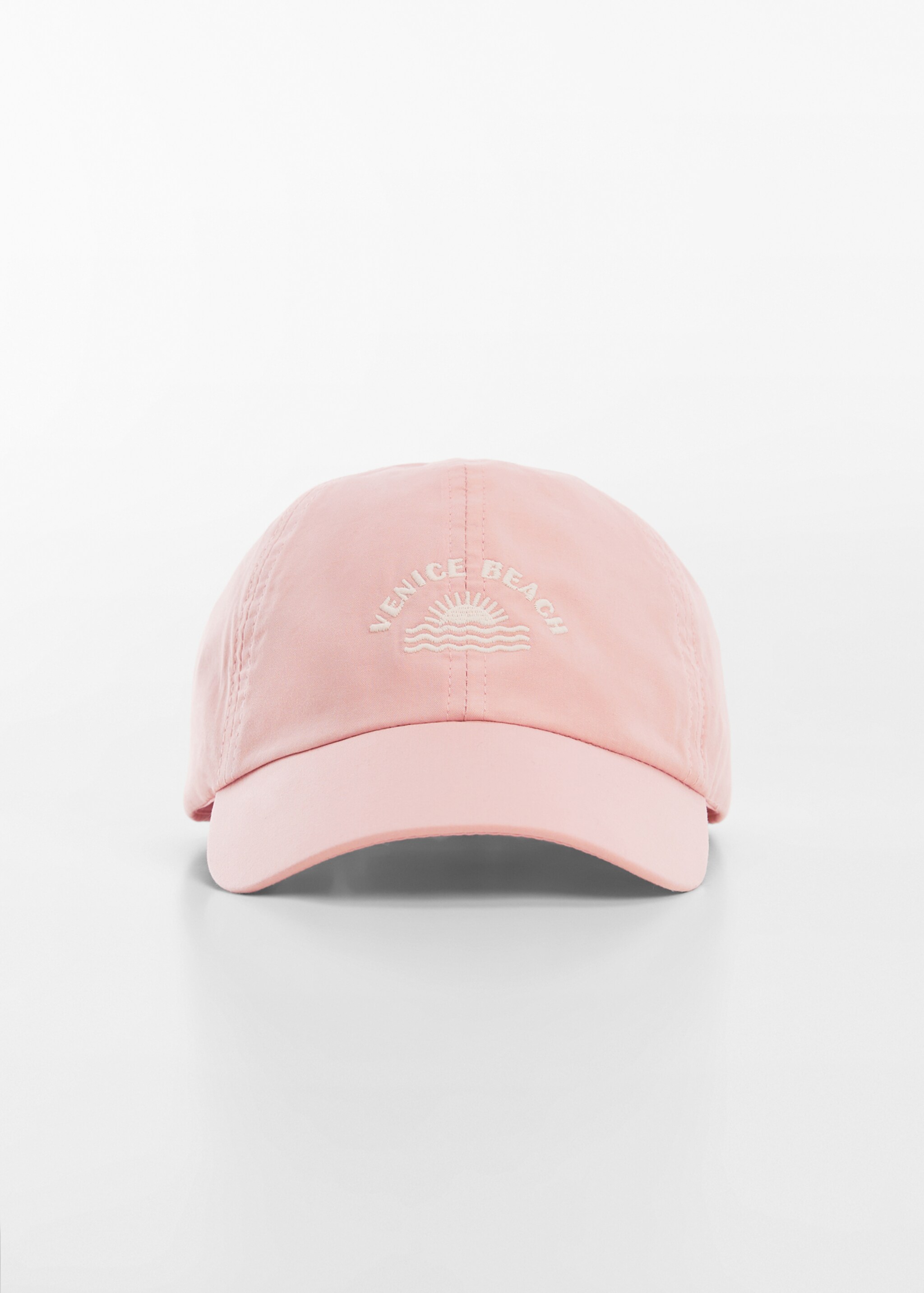 Cap with embroidered letter - Medium plane, Pale Pink. Ref: 67076747-00.