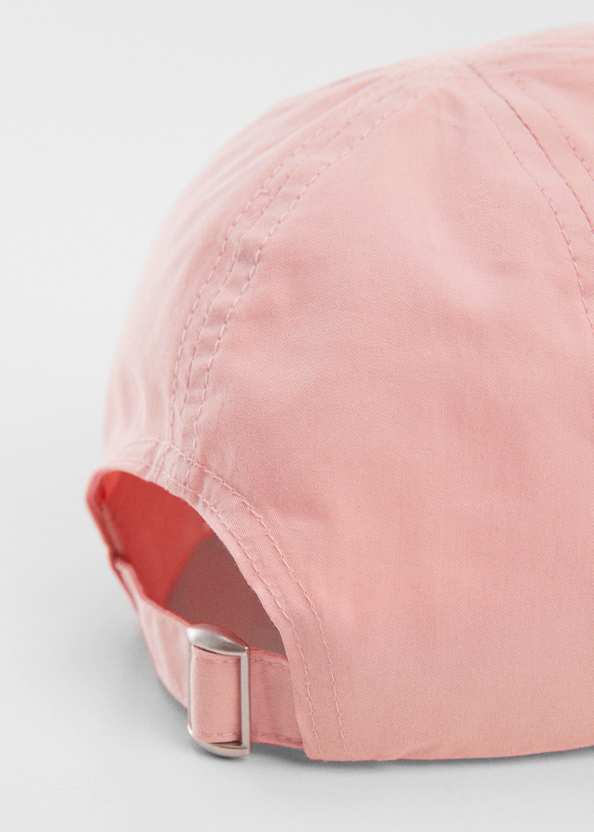 Cap with embroidered letter - Details of the article 1, Pale Pink. Ref: 67076747-00.