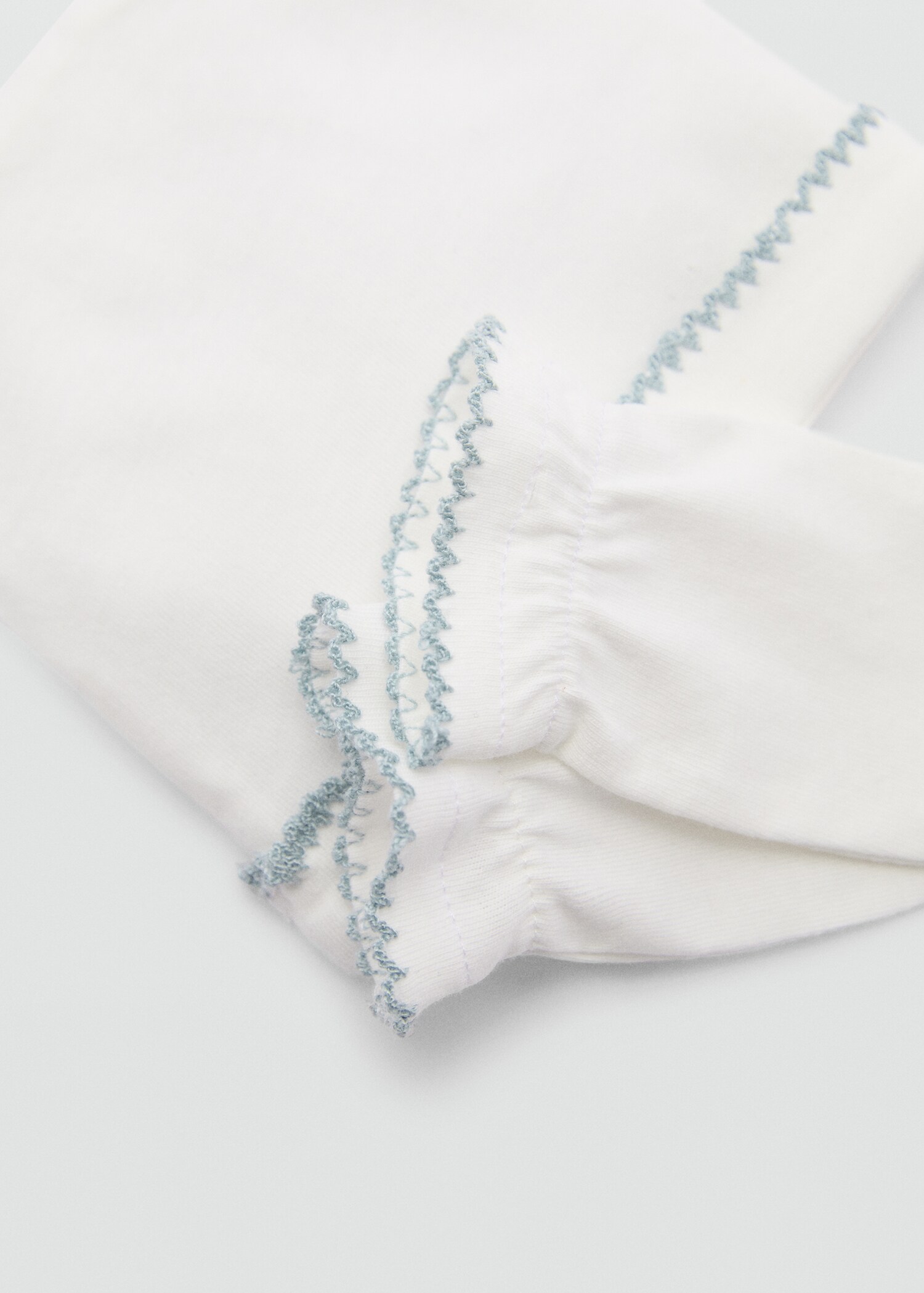 Embroidered cotton hat - Medium plane