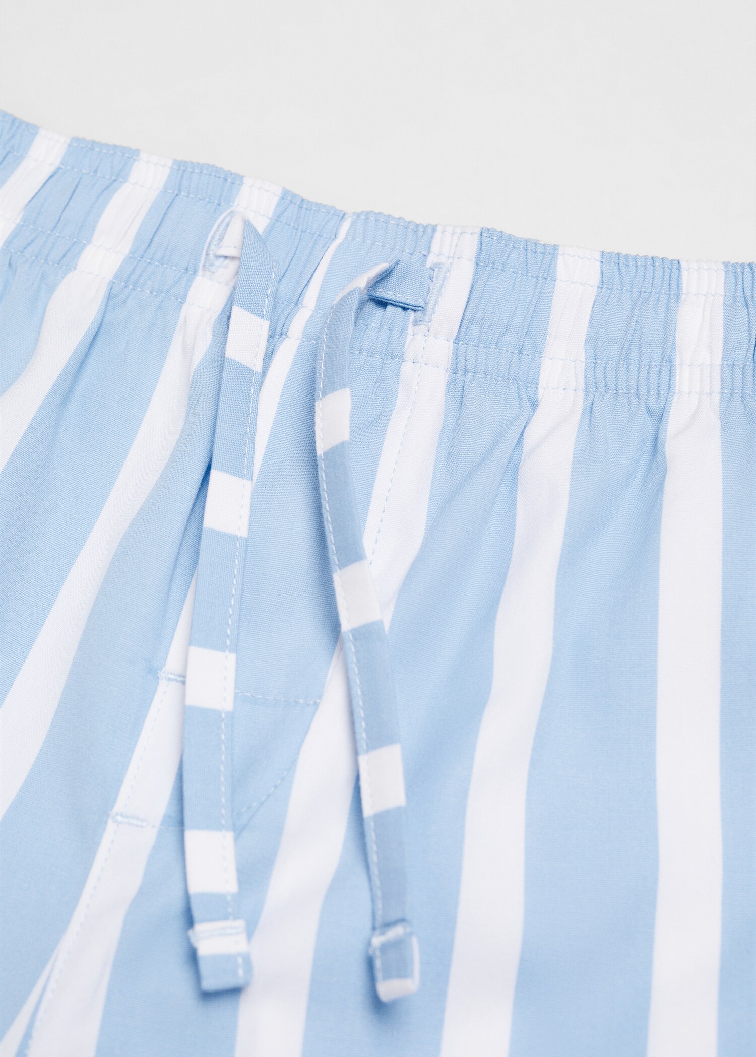 Kurzer Streifen-Pyjama aus Baumwolle - Detail des Artikels 0