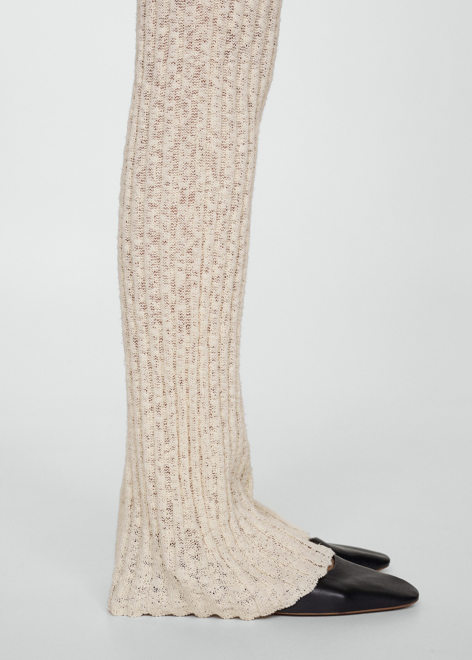 Flared ribbed knitted trousers - Details of the article 6