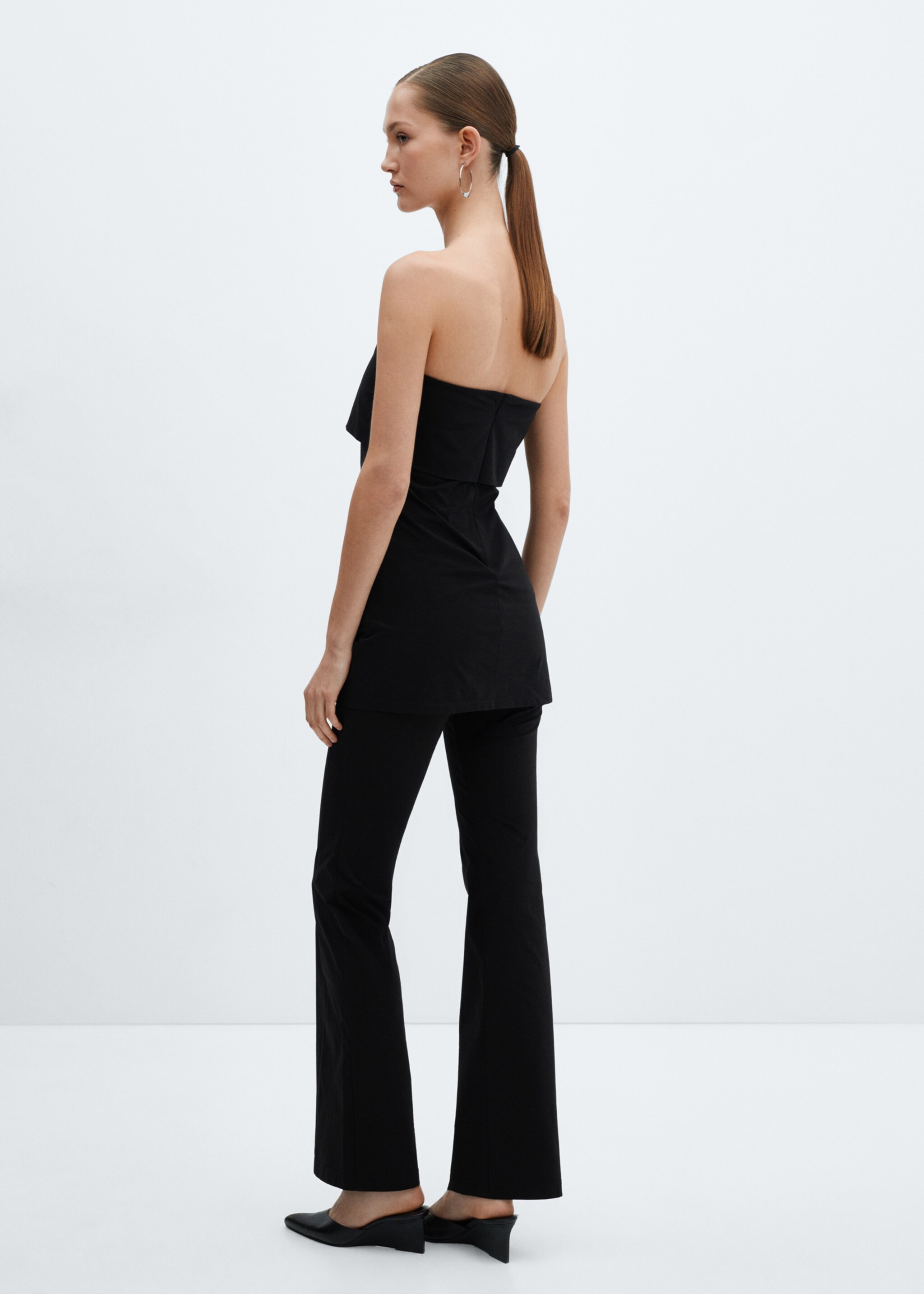 Draped detail top - Reverse of the article, Black. Ref: 67077126-00.