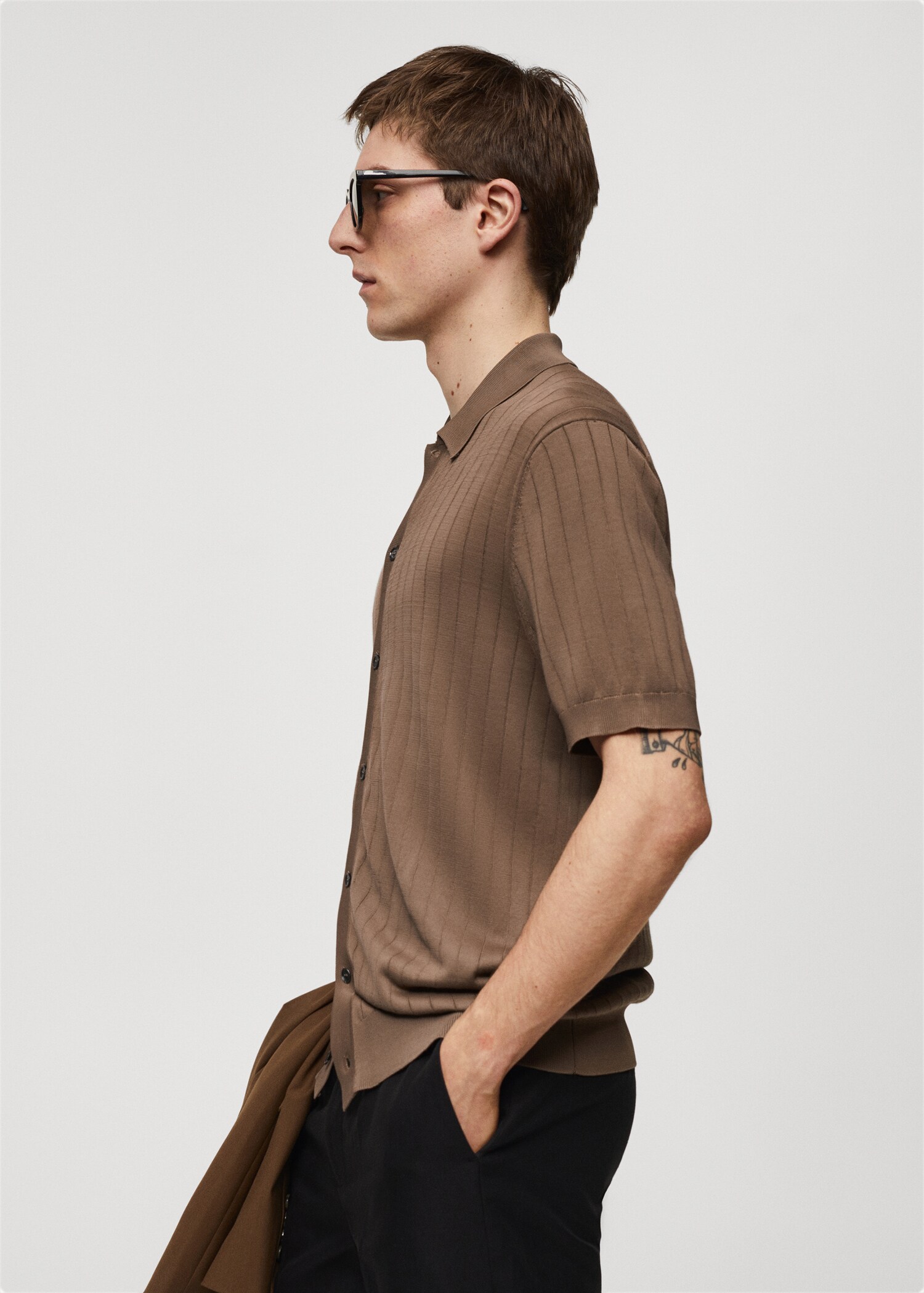 Strick-Poloshirt mit Knöpfen - Detail des Artikels 2
