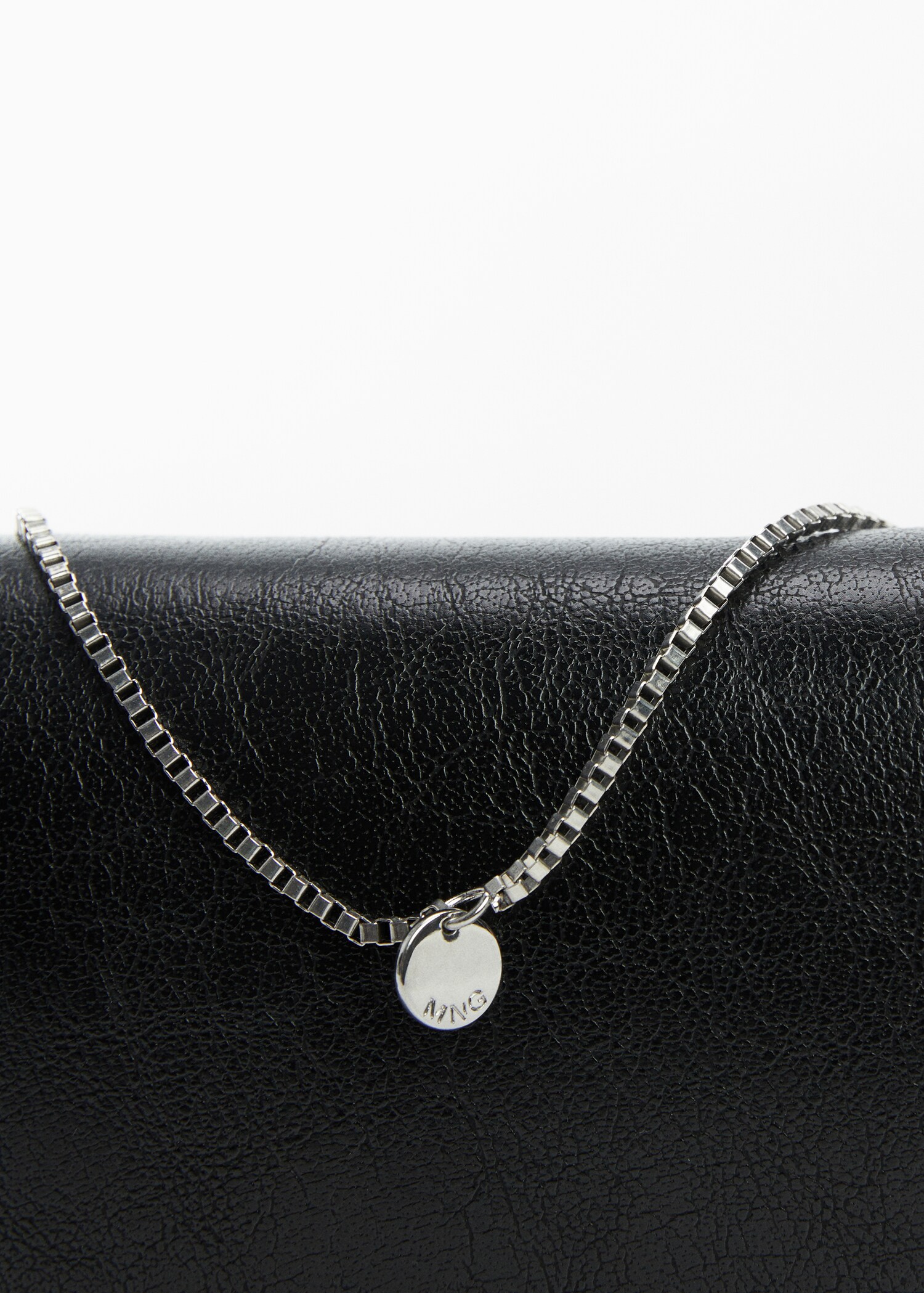Flap chain bag - Details of the article 1