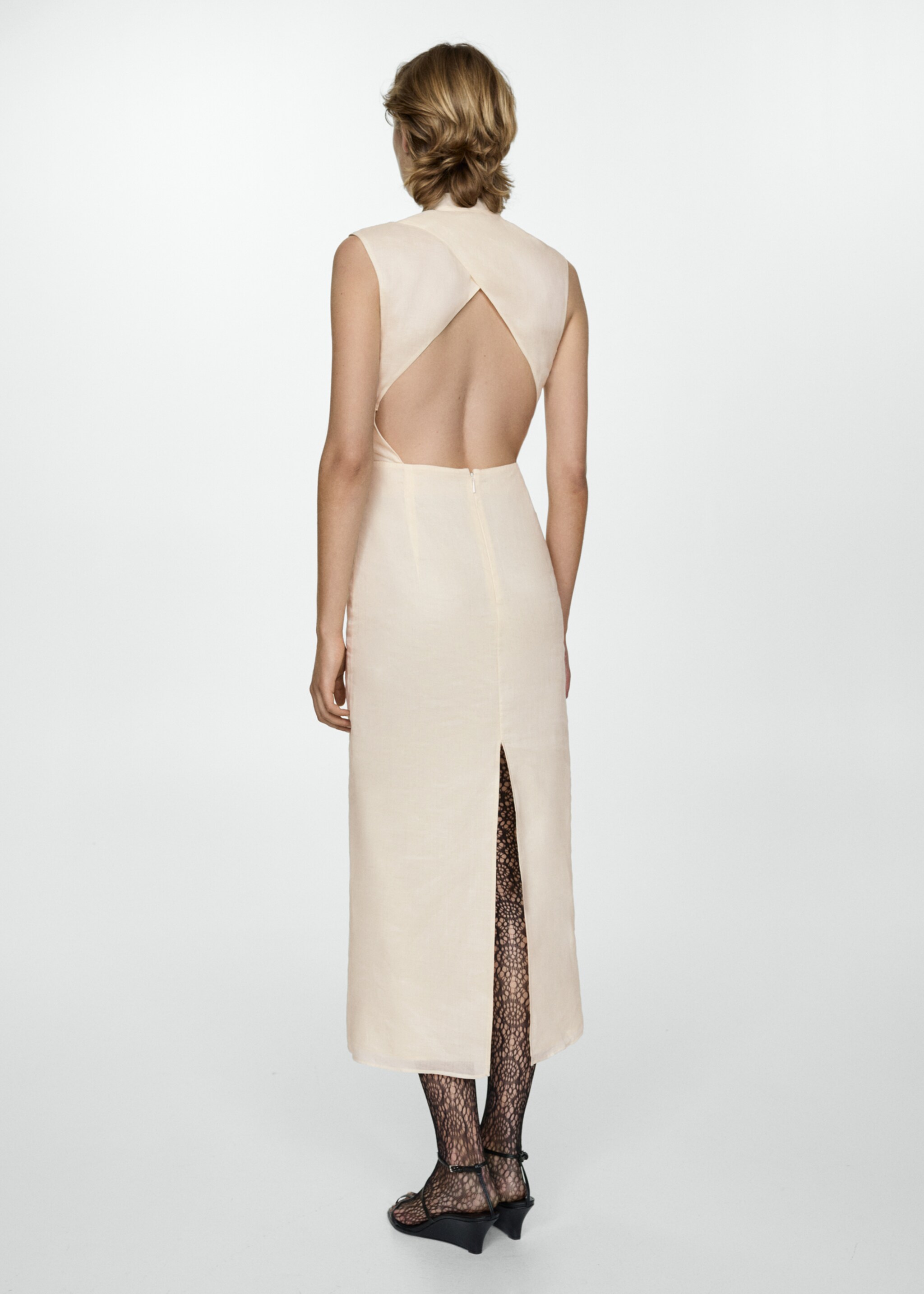 Open-back ramie dress - Reverse of the article