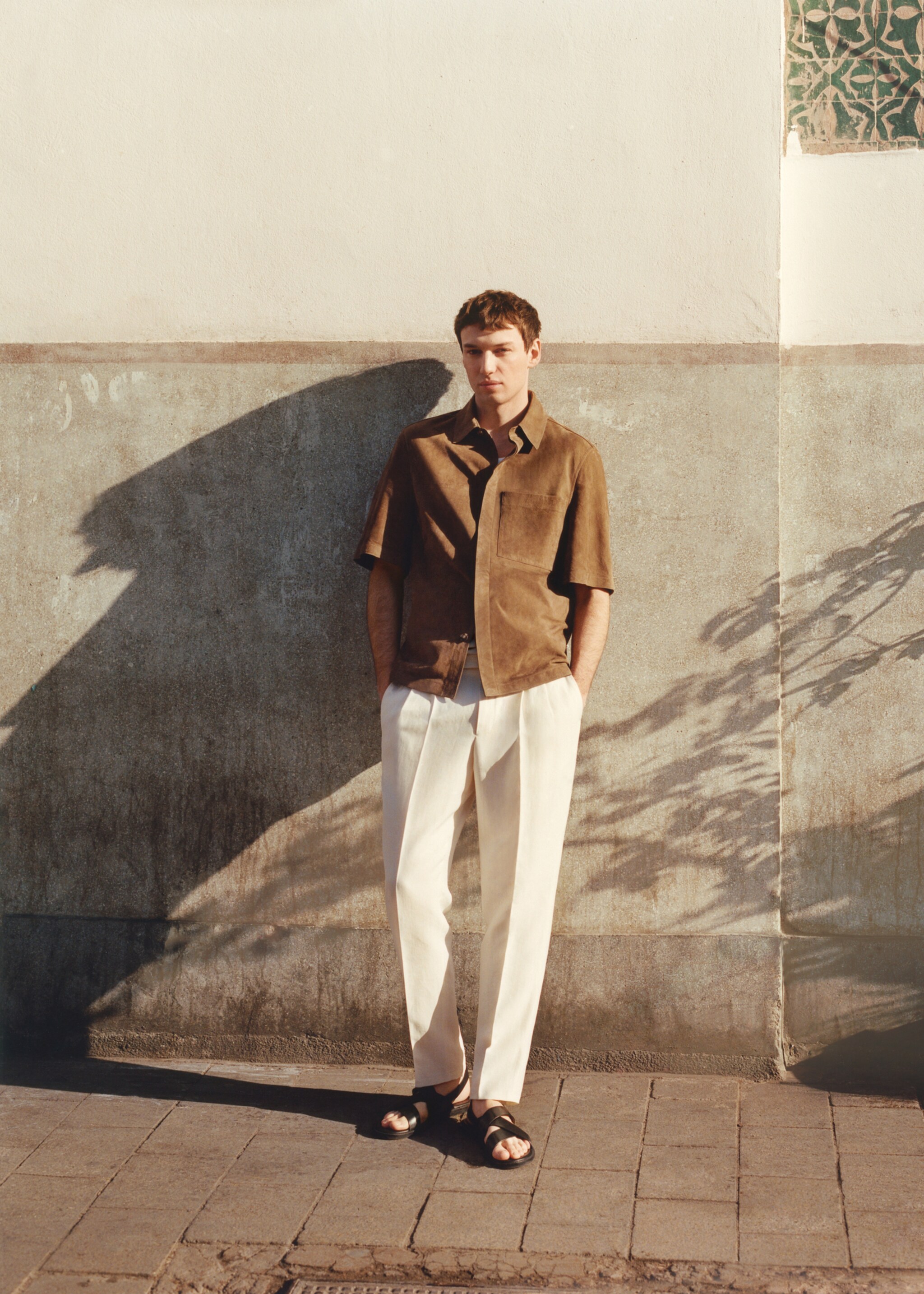 Overshirt with 100% suede leather pocket - Details of the article 3, Brown. Ref: 67077906-00.