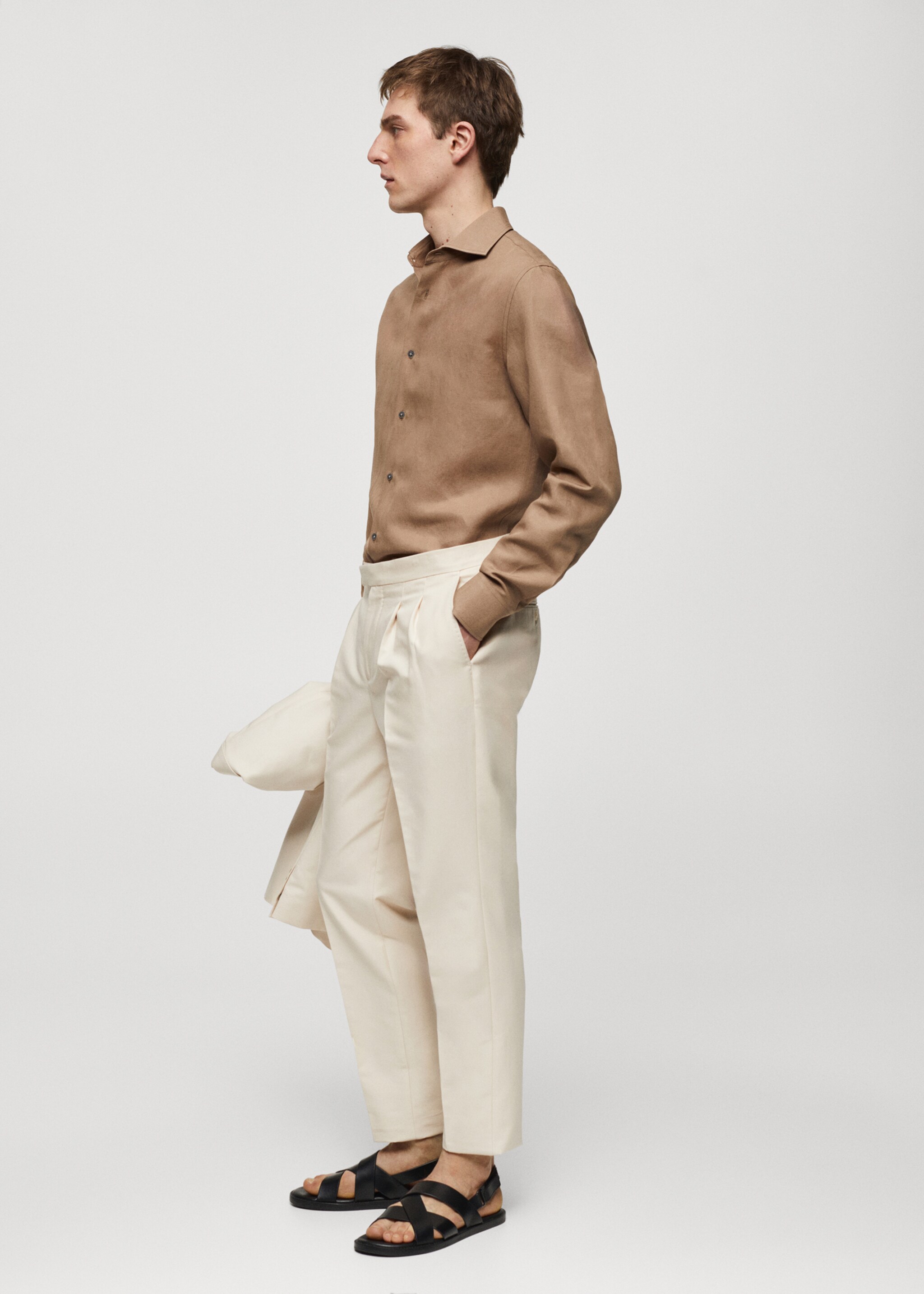 Slim-fit Tencel linen shirt - Details of the article 2, Brown. Ref: 67077907-00.