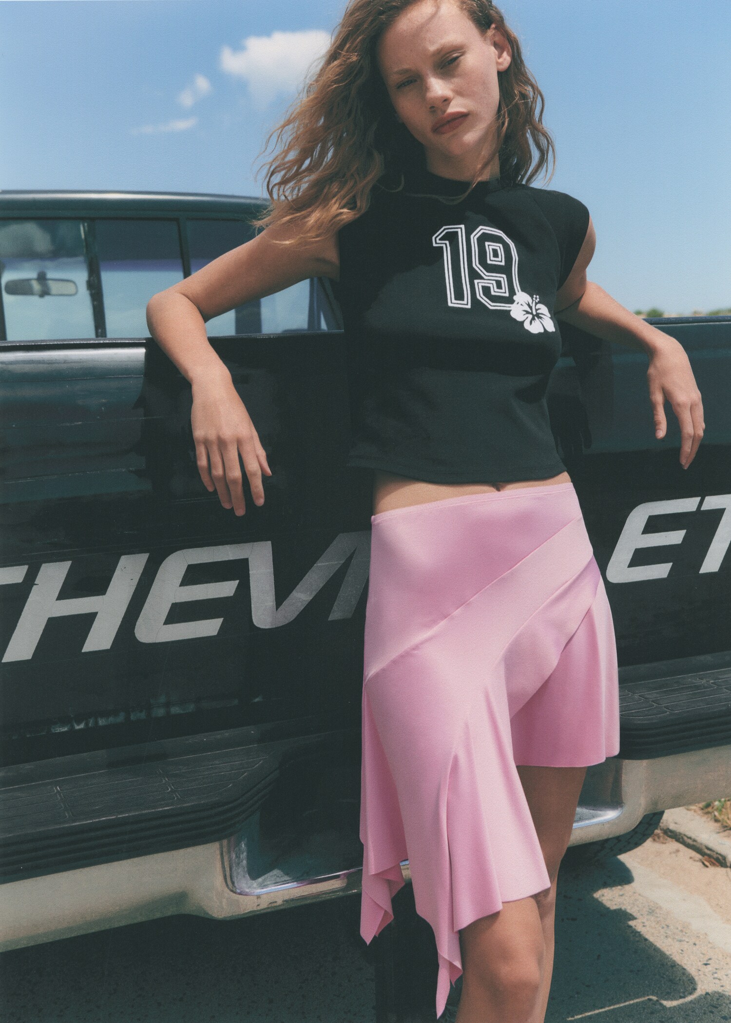 Asymmetrical ruffled skirt - Details of the article 6