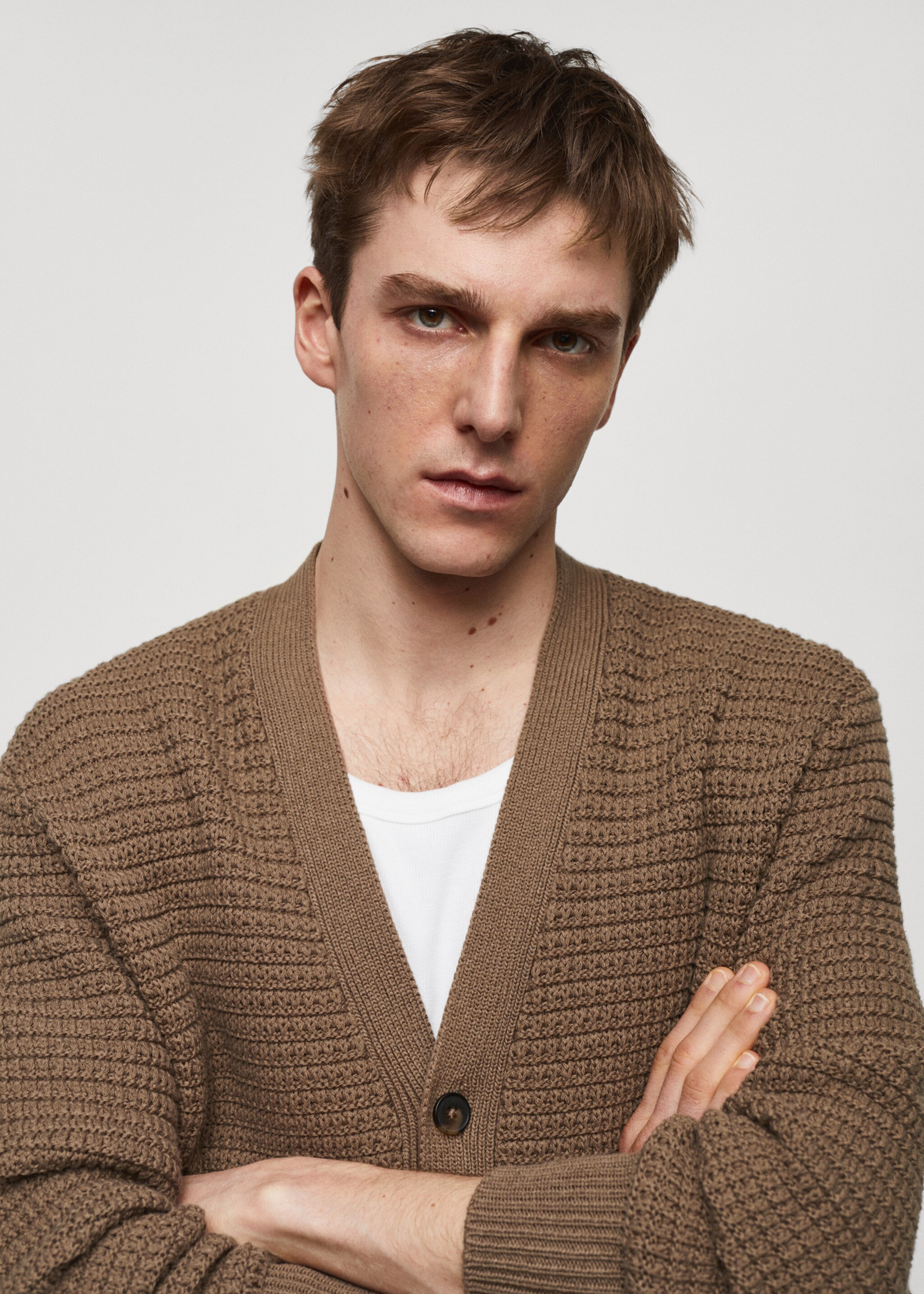 Buttoned knit braided cardigan - Details of the article 1, Medium Green. Ref: 67077912-00.