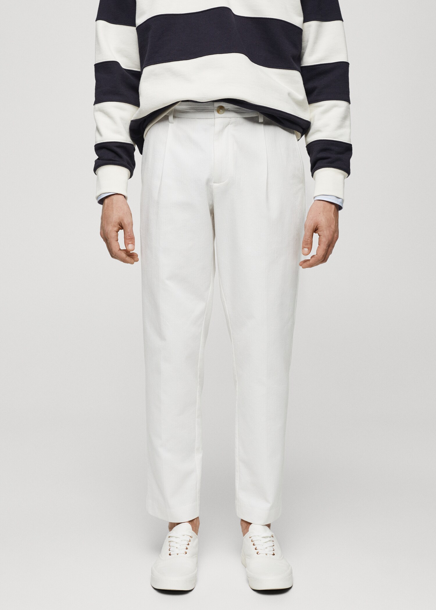 Pantalon coton brodé à pinces - Plan moyen