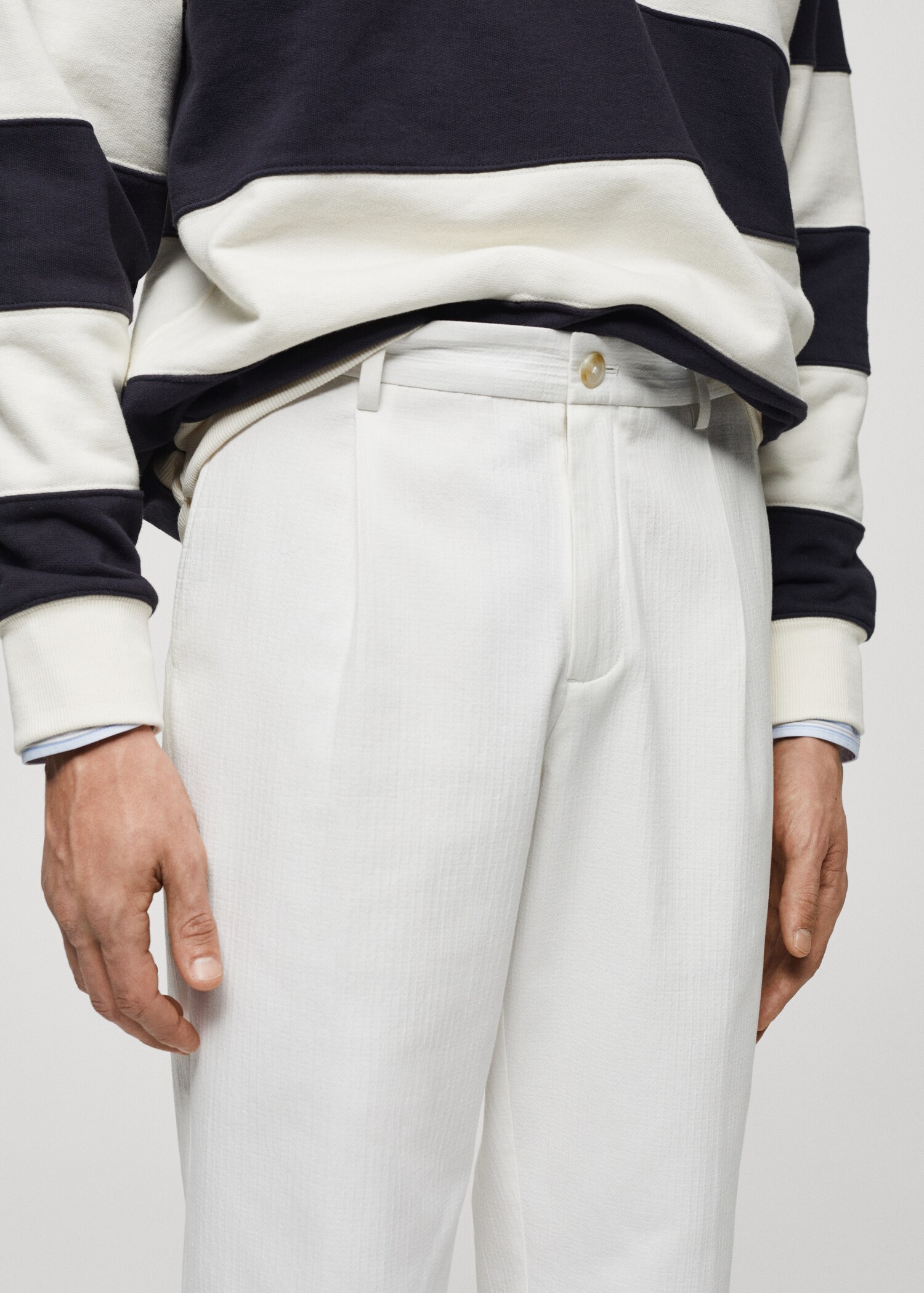 Pantalon coton brodé à pinces - Détail de l'article 1