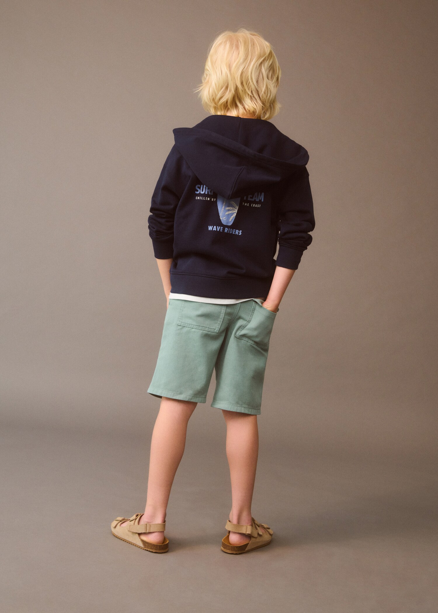 Cargo pockets Bermuda shorts - Details of the article 5