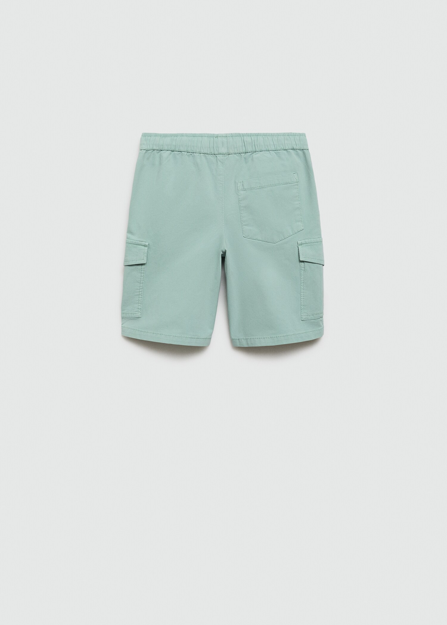 Cargo pockets Bermuda shorts - Reverse of the article