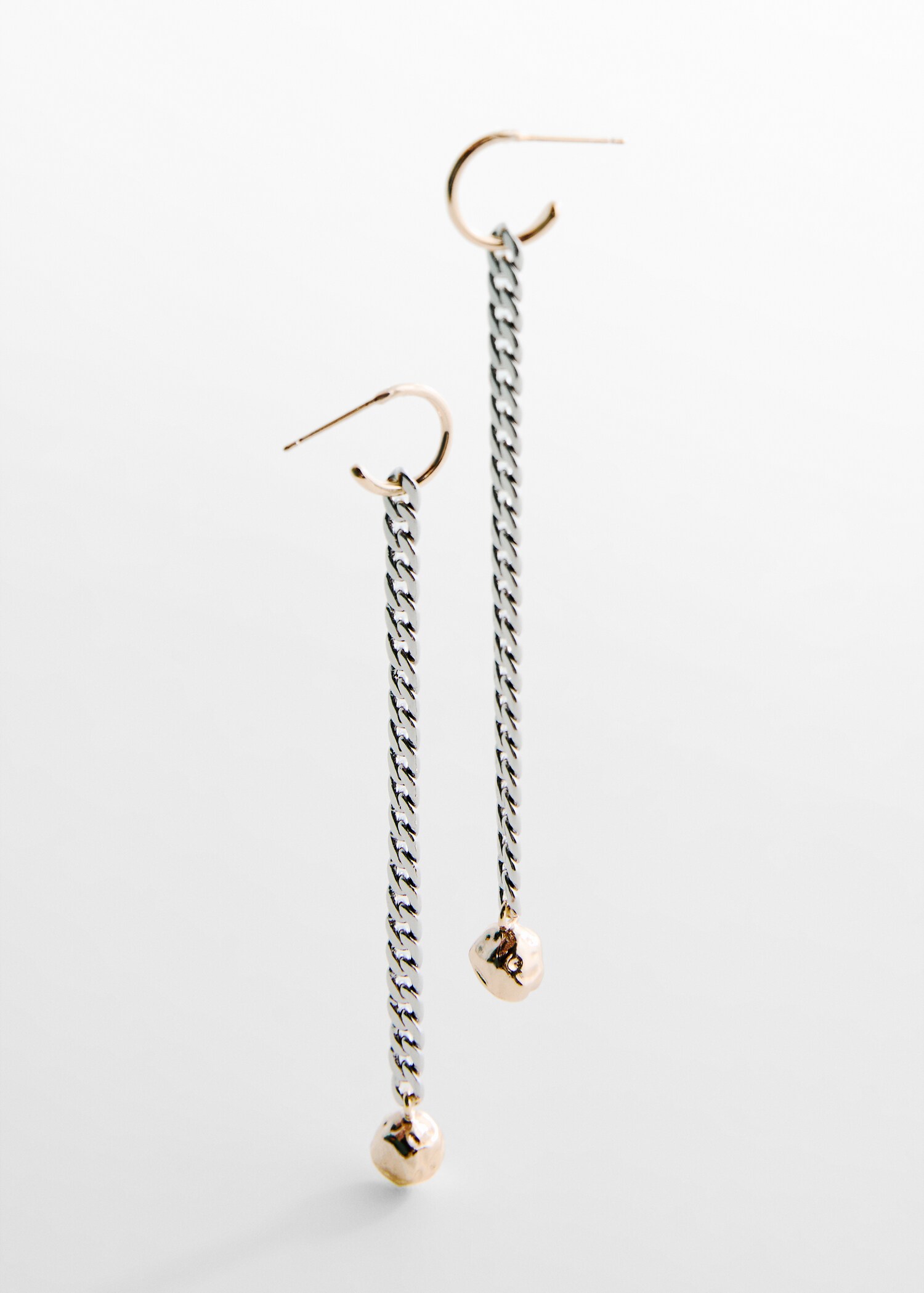 Boucles d'oreilles pendantes chaîne perles - Détail de l'article 1