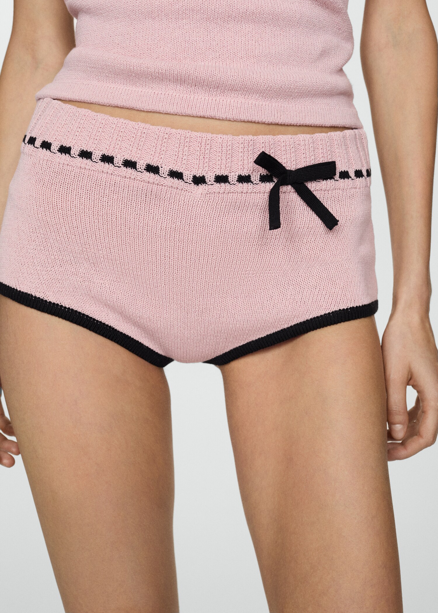 Contrast shorts with bow detail - Medium plane