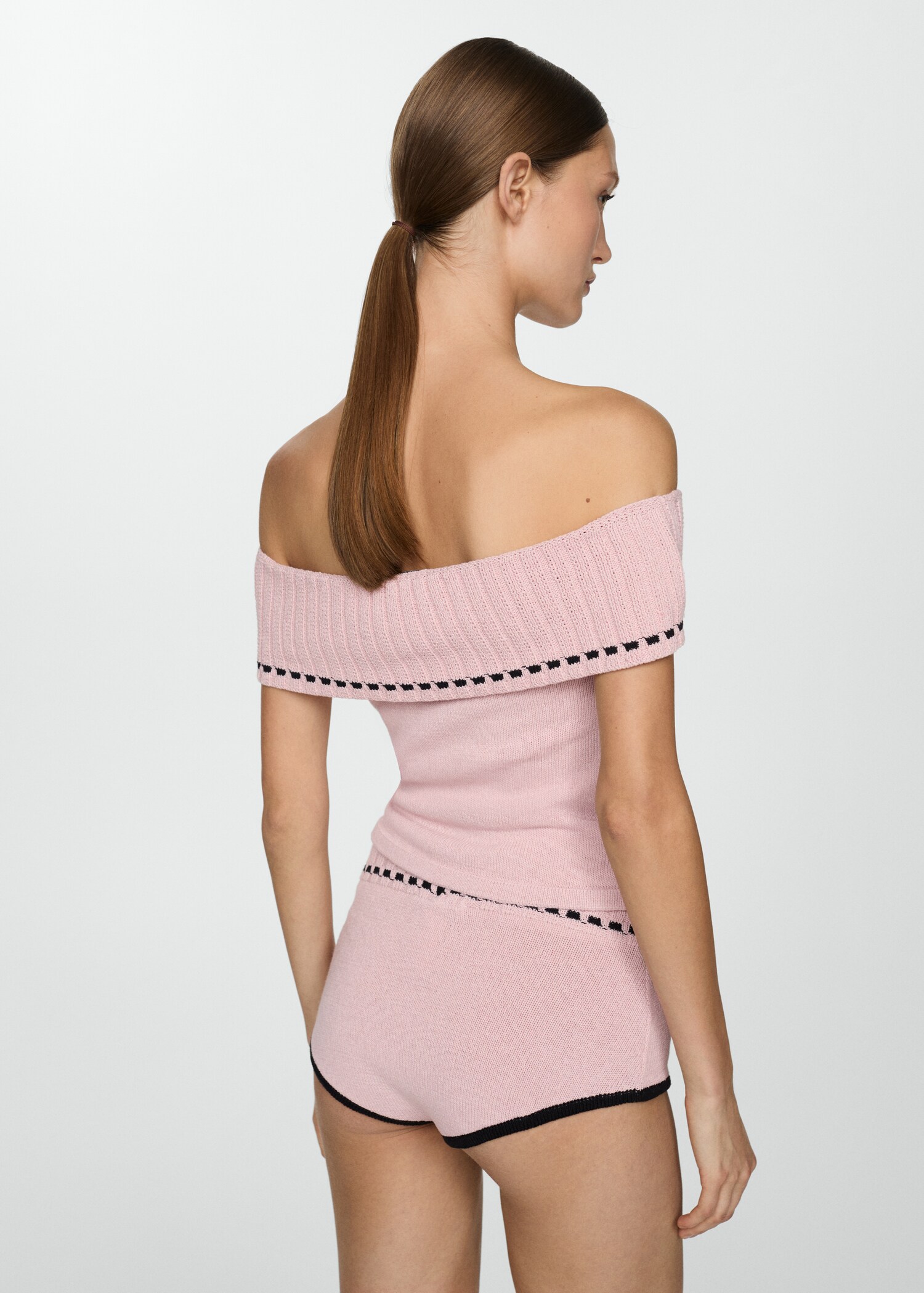 Contrast shorts with bow detail - Reverse of the article