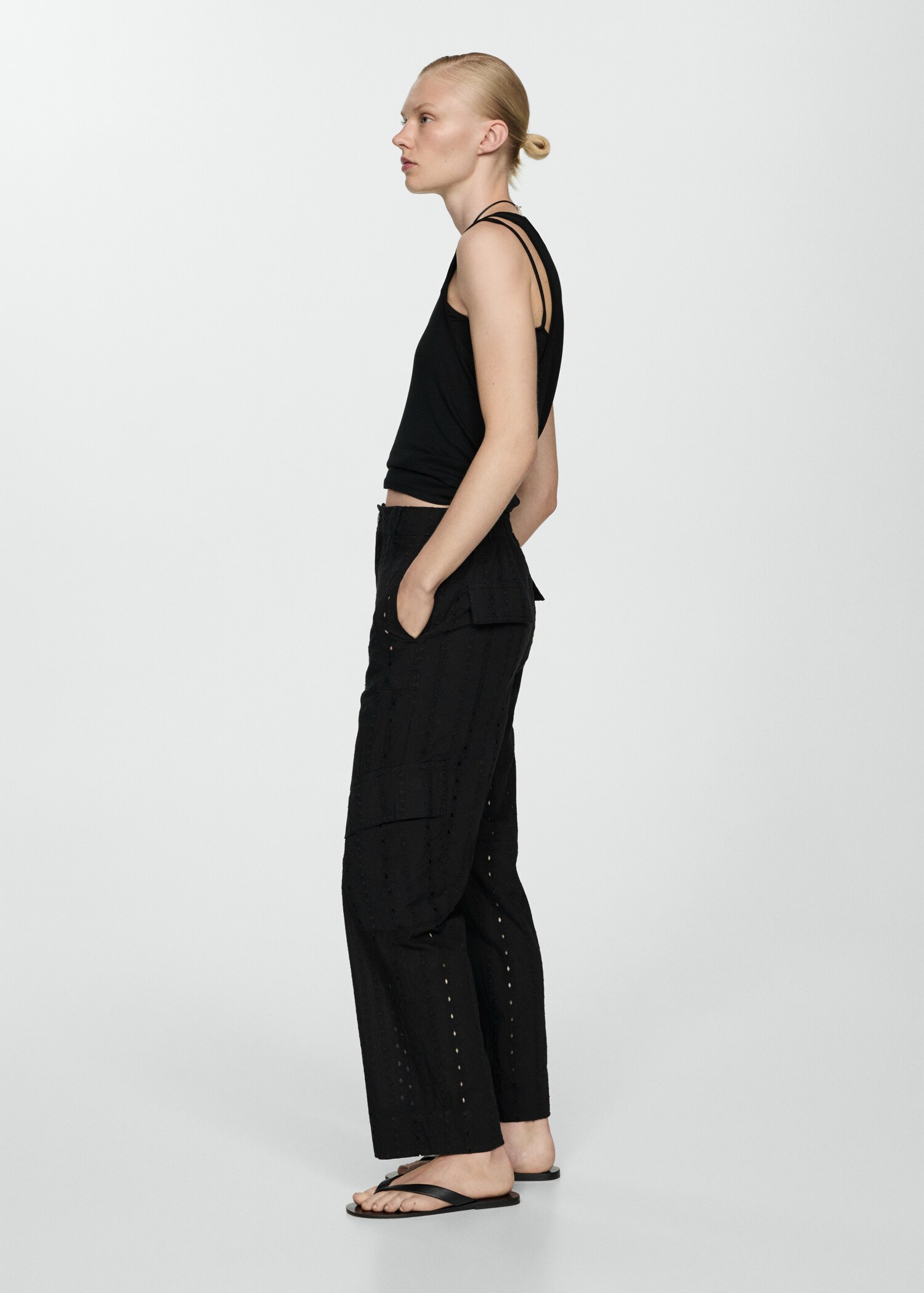 Embroidered cargo trousers - Medium plane