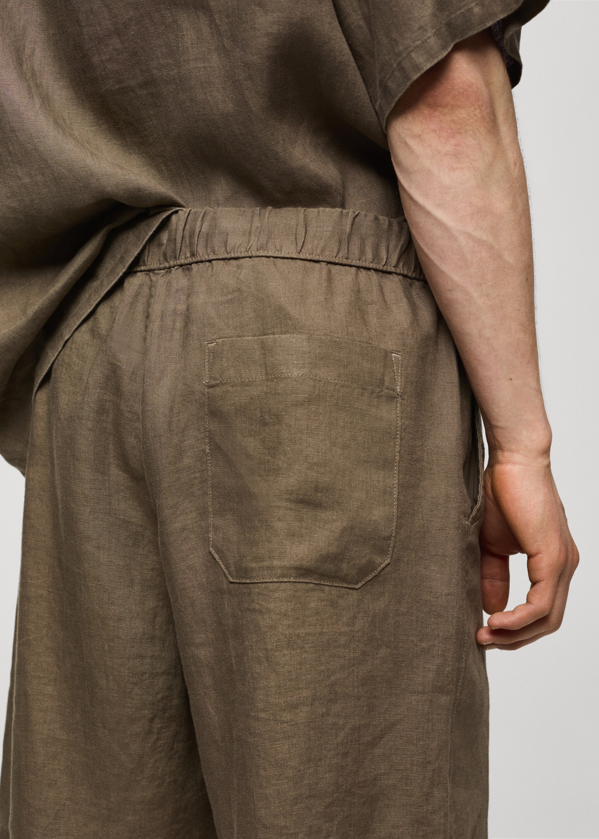 100% linen bermuda shorts with drawstring - Details of the article 2