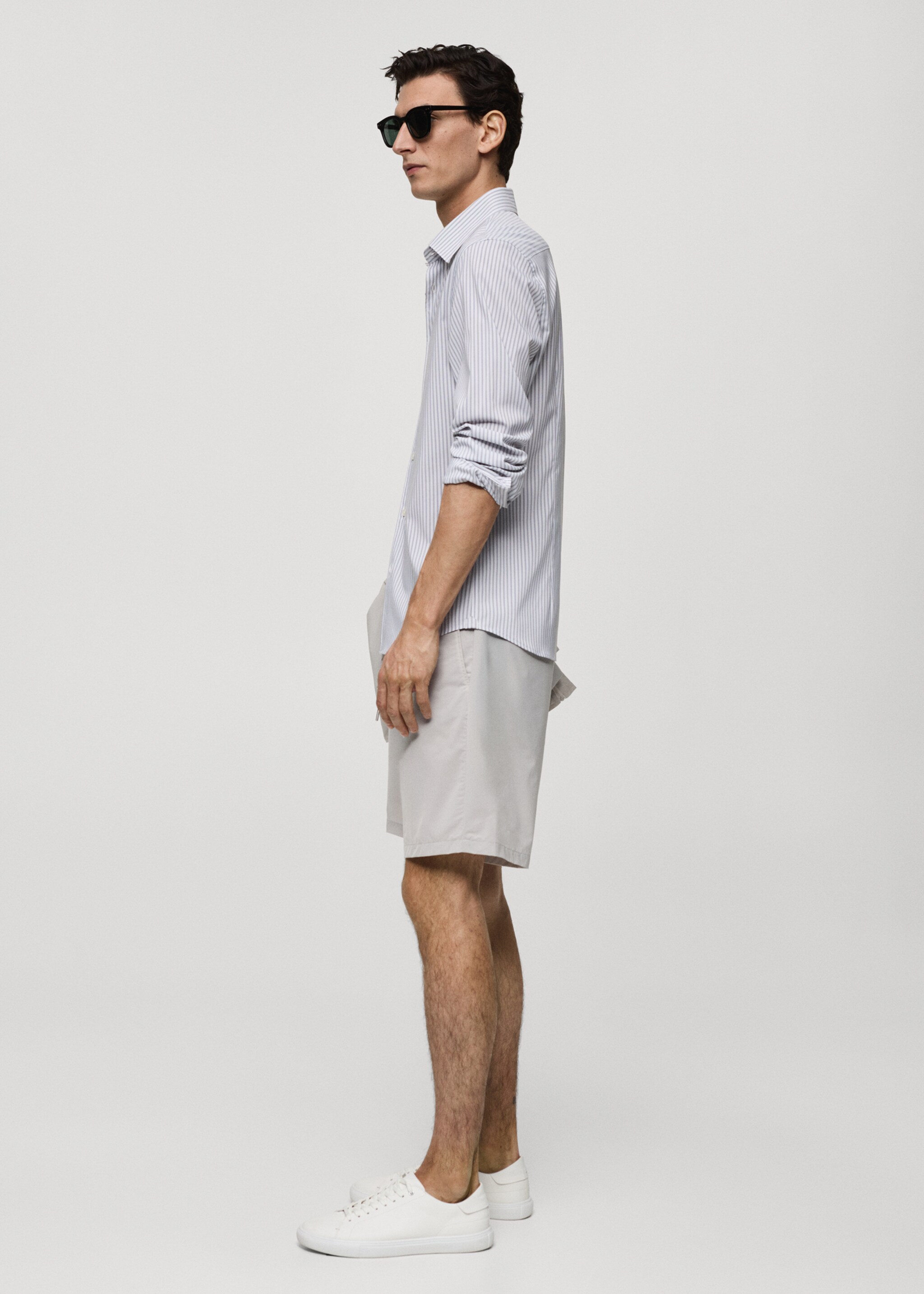 Regular-fit bermuda shorts with drawstring - Details of the article 2