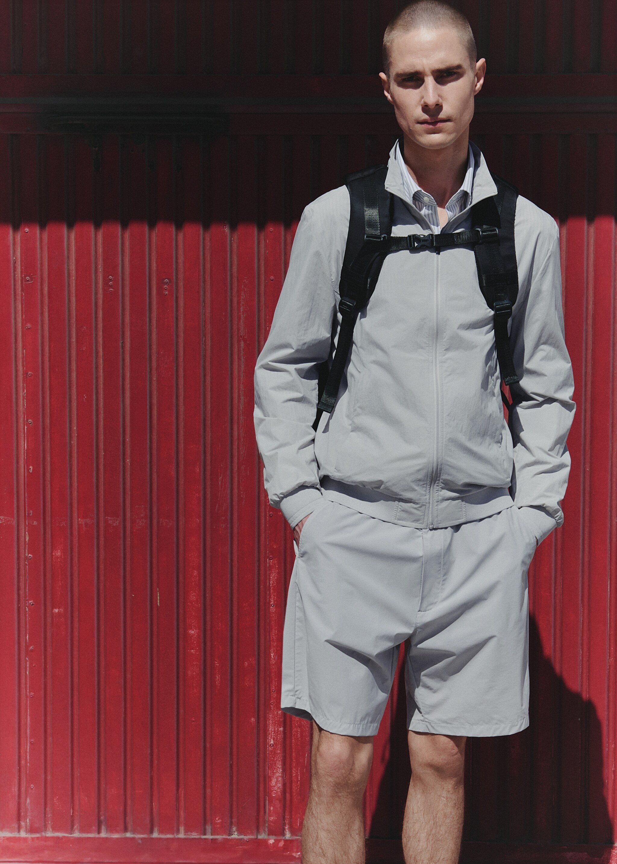 Regular-fit bermuda shorts with drawstring - Details of the article 5