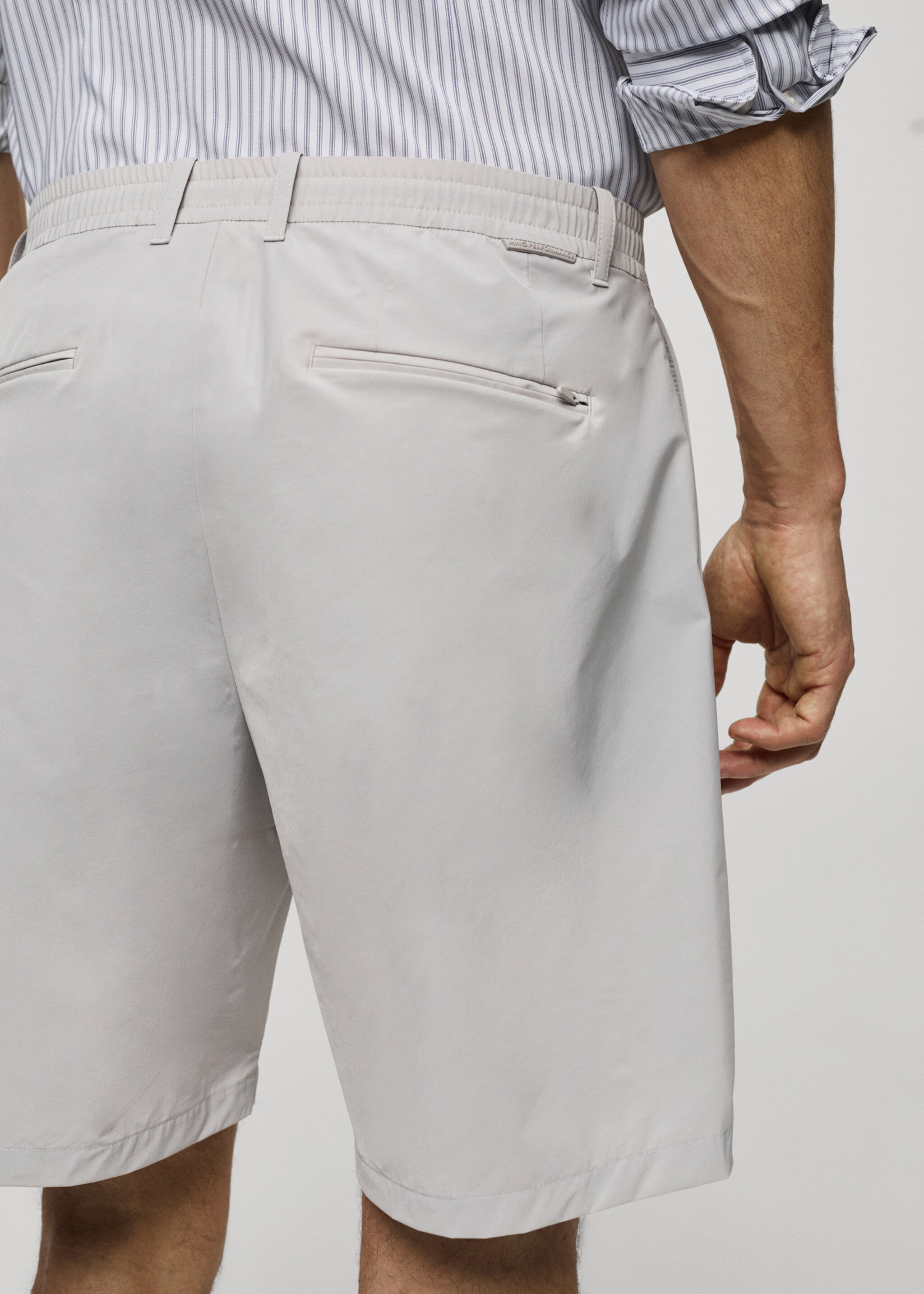 Regular-fit bermuda shorts with drawstring - Details of the article 6